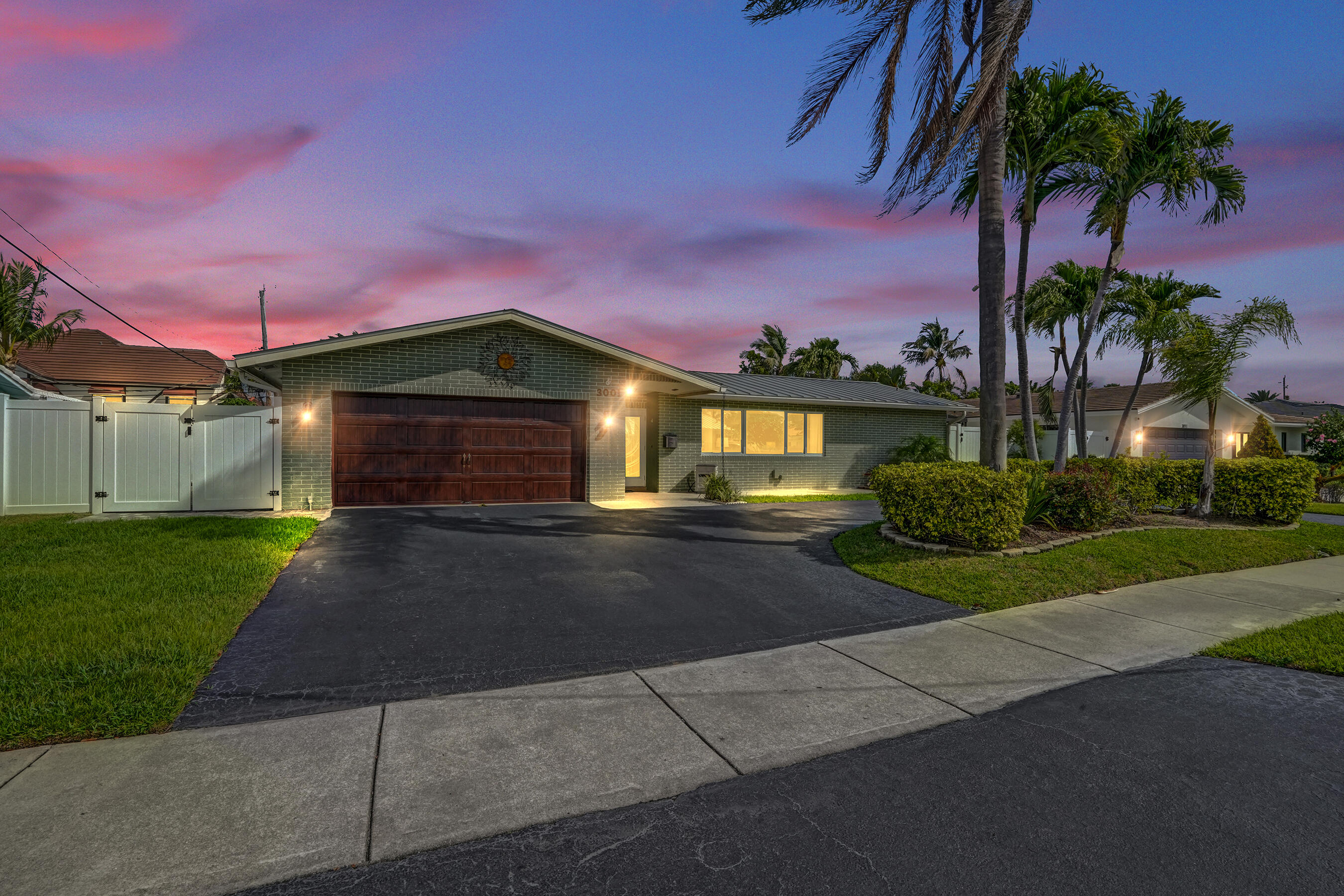 VENETIAN ISLES 3RD SEC - Residential