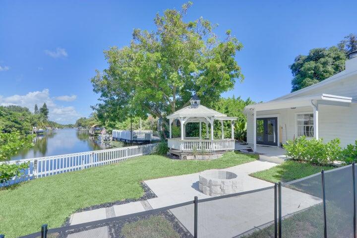 LAKE CLARKE TERR - Residential