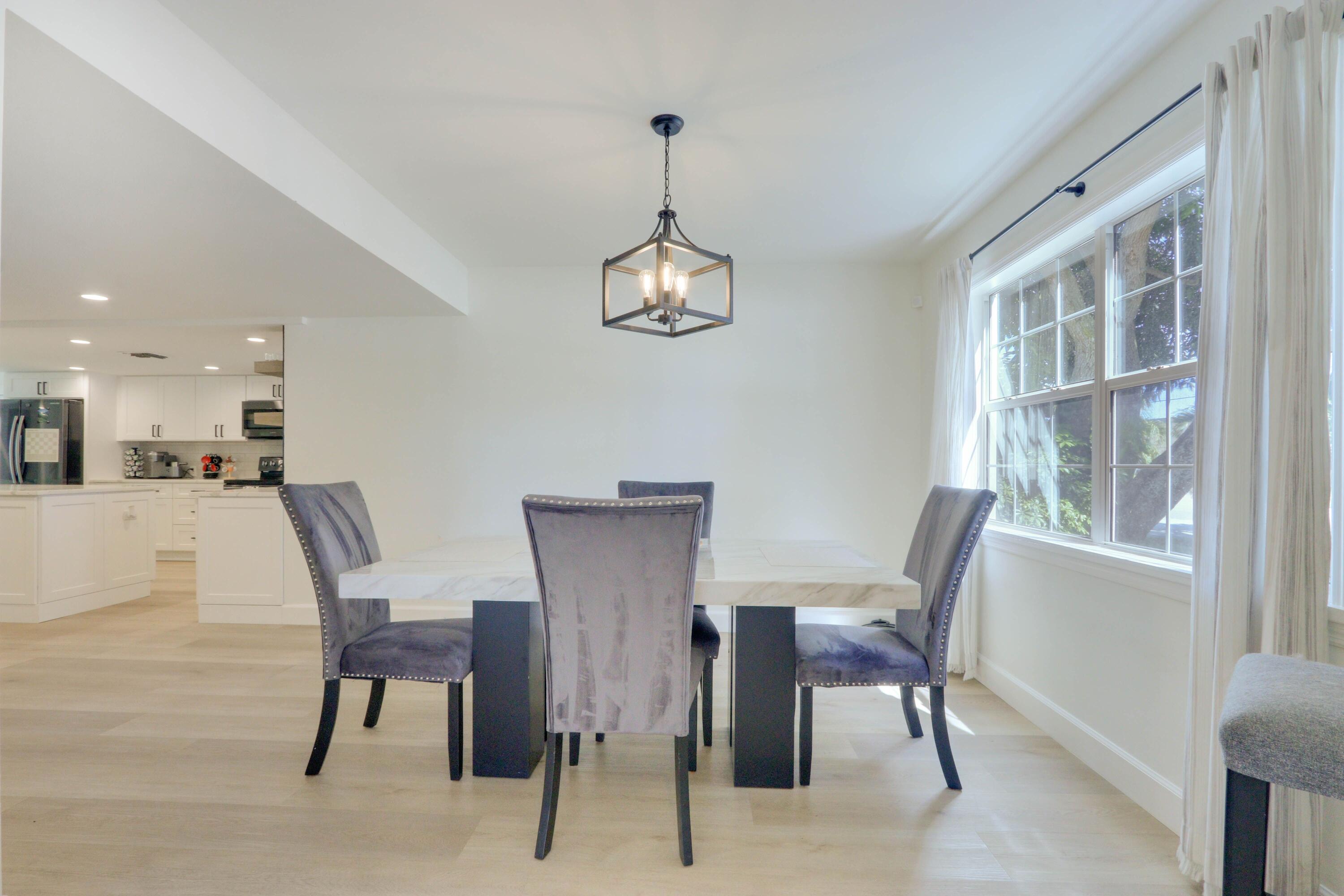 LAKE CLARKE TERR - Residential