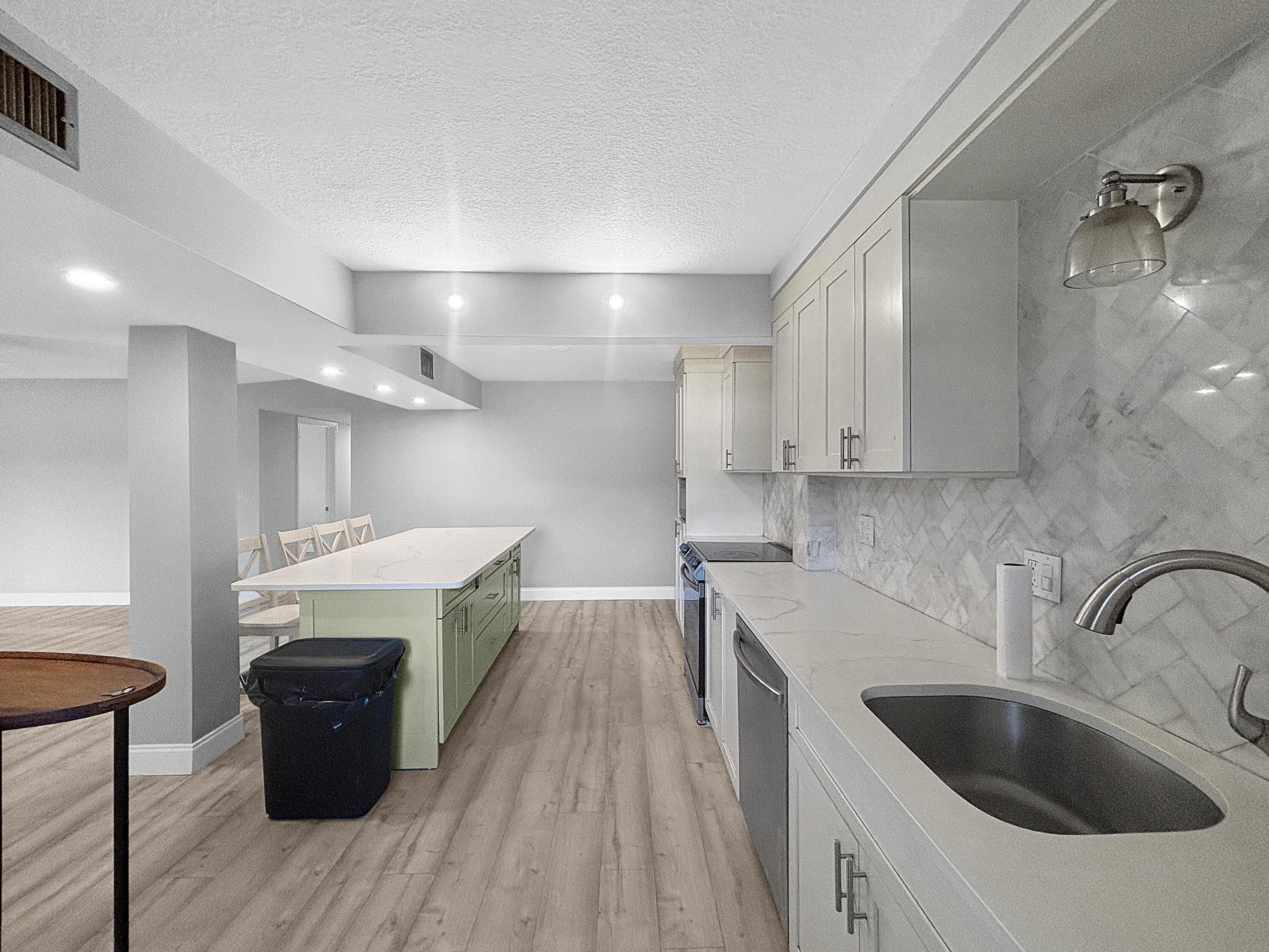 PARKVIEW CONDO - Residential Lease