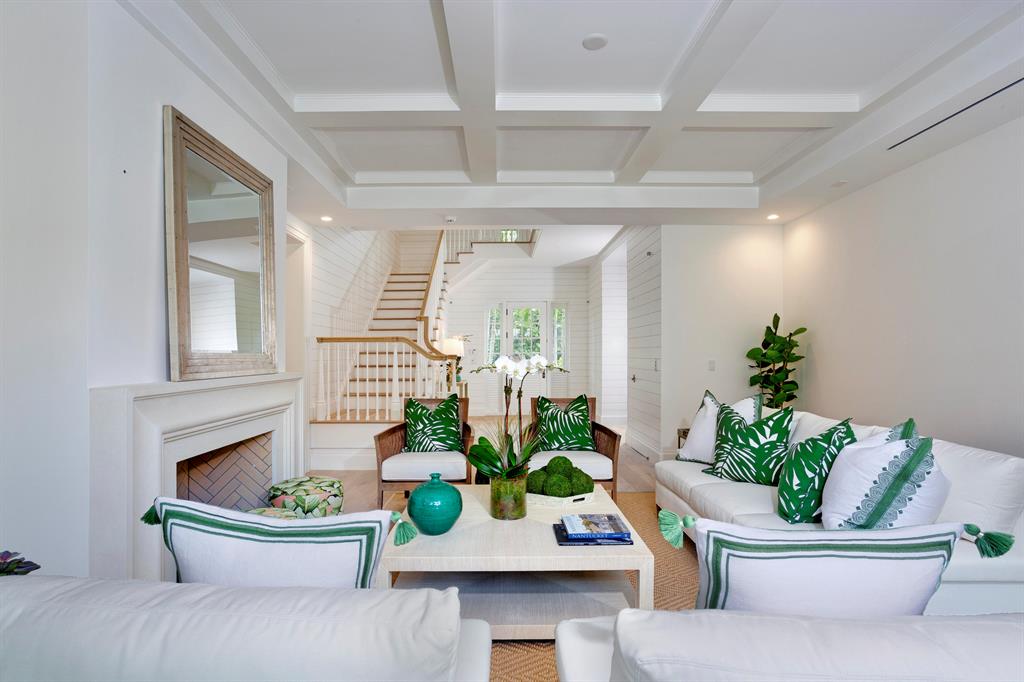 El Encanto - Residential