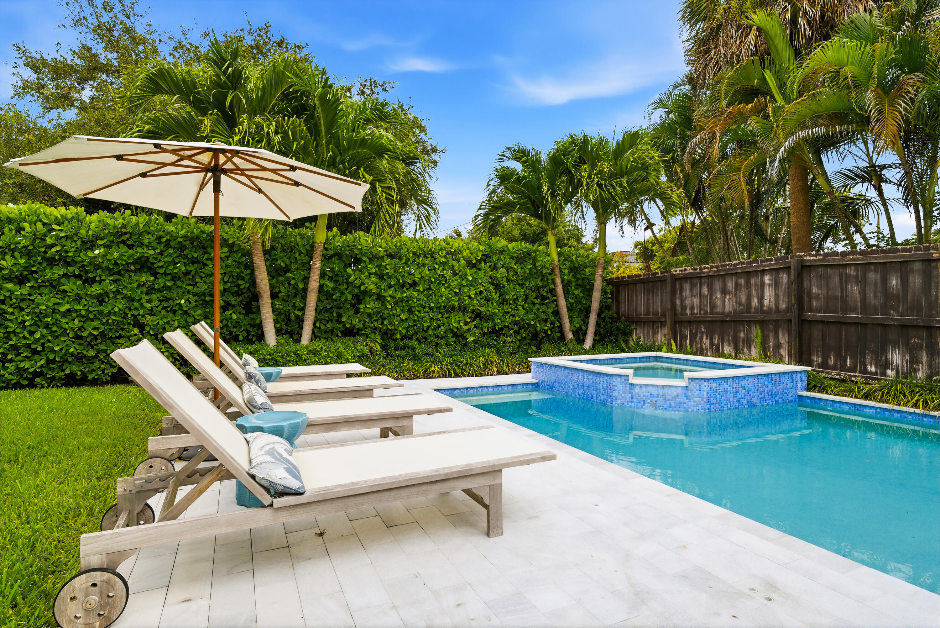 LEWIS SHORE ESTATES 1 - Residential