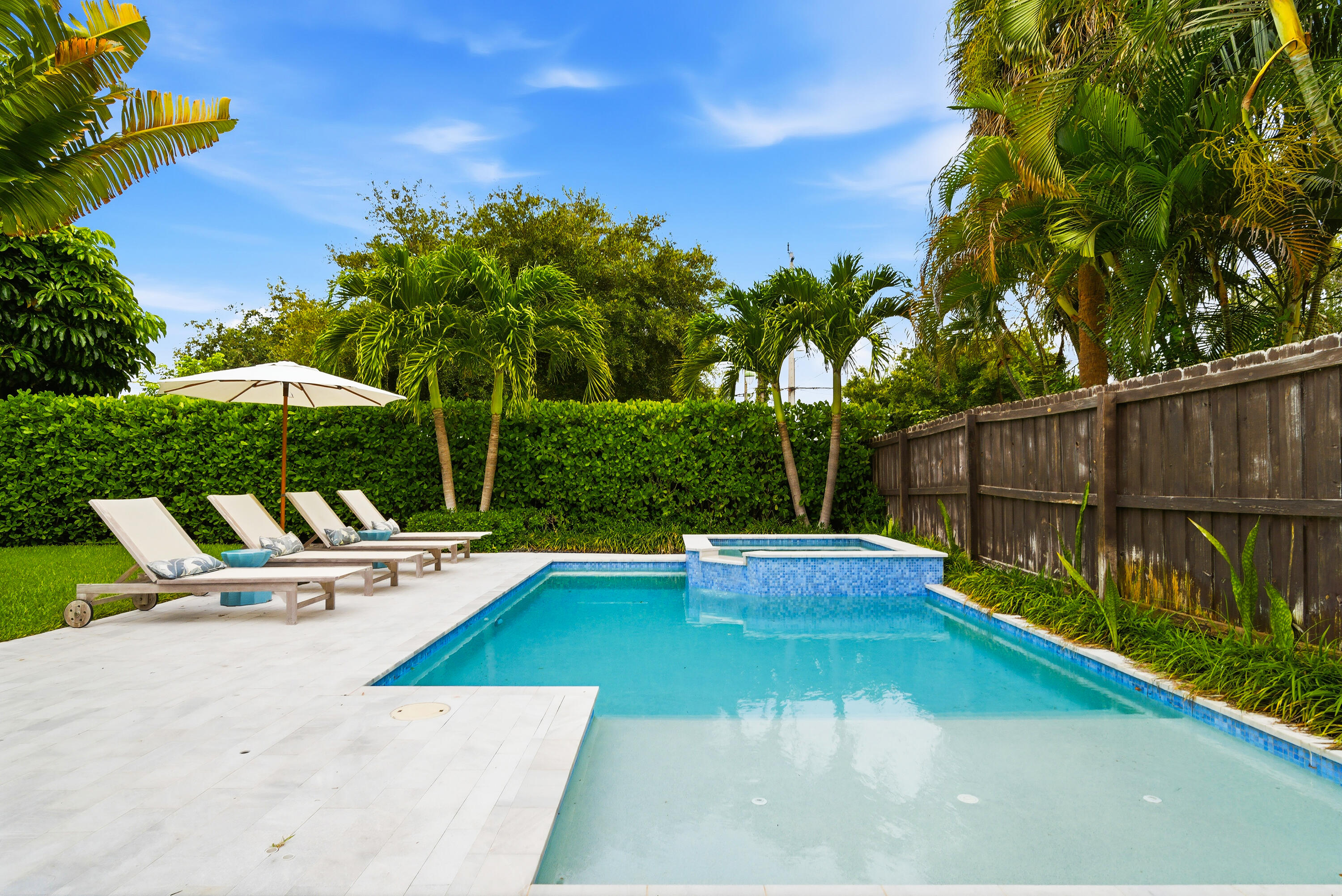 LEWIS SHORE ESTATES 1 - Residential
