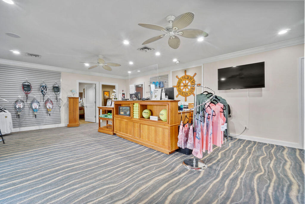 NORTH PALM BEACH VILLAGE OF 6 - Residential