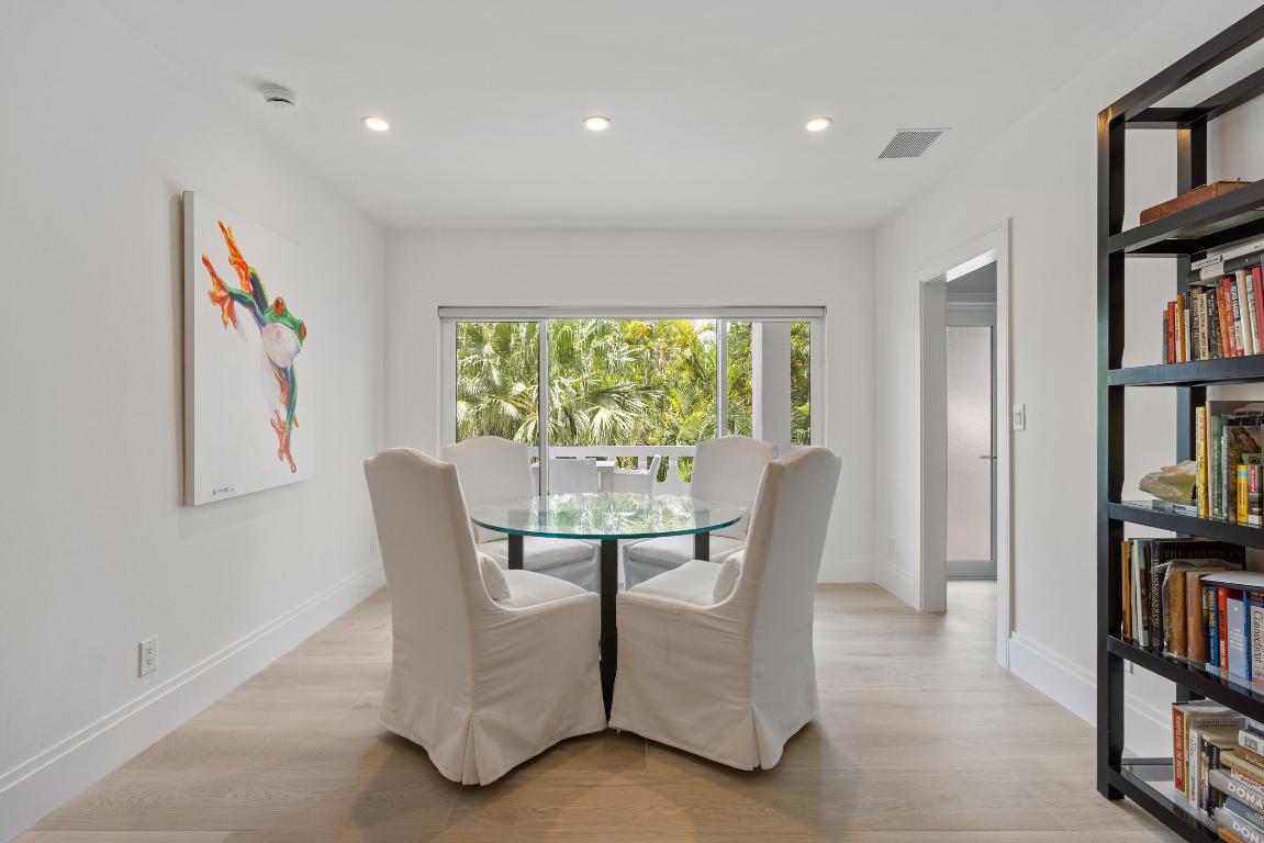 THREE HUNDRED SOUTH OCEAN BLVD APTS INC 300 S OCEA - Residential