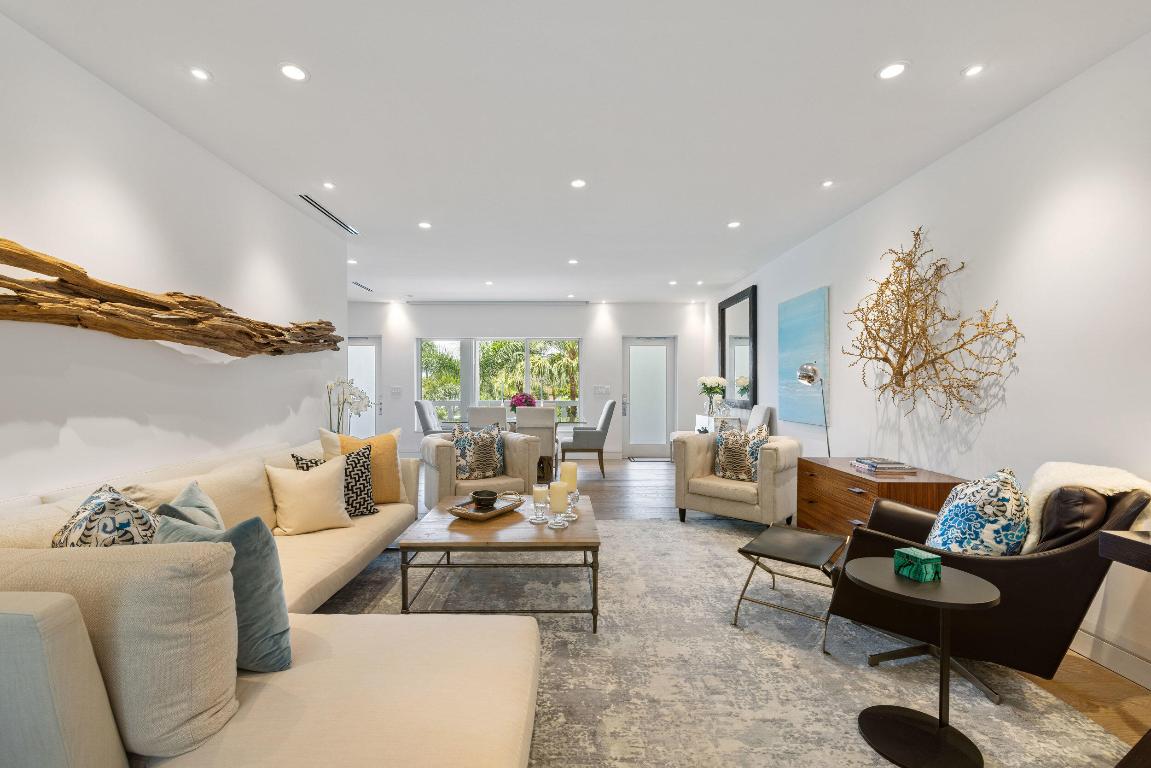 THREE HUNDRED SOUTH OCEAN BLVD APTS INC 300 S OCEA - Residential