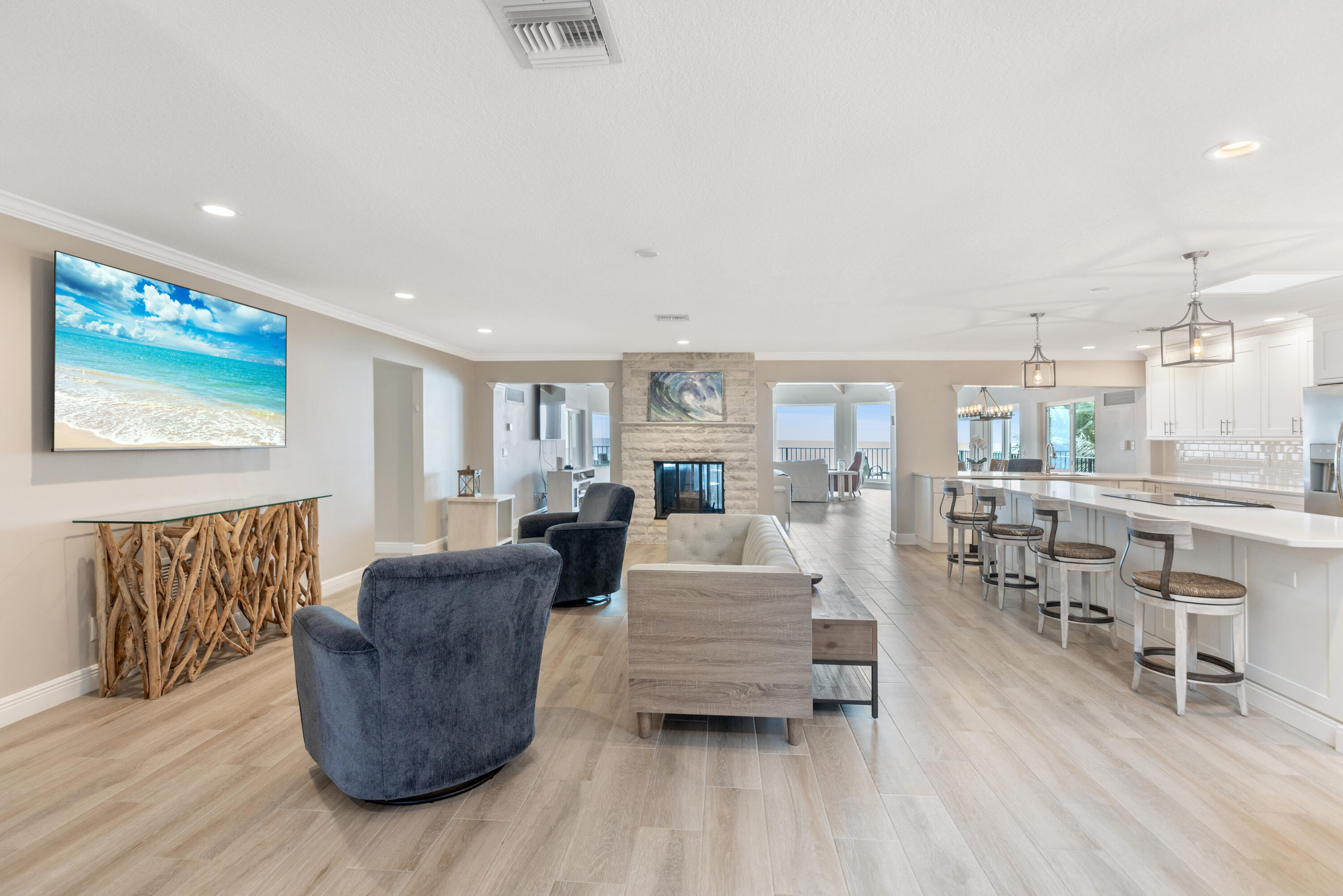 SUNSET DRIVE - Residential