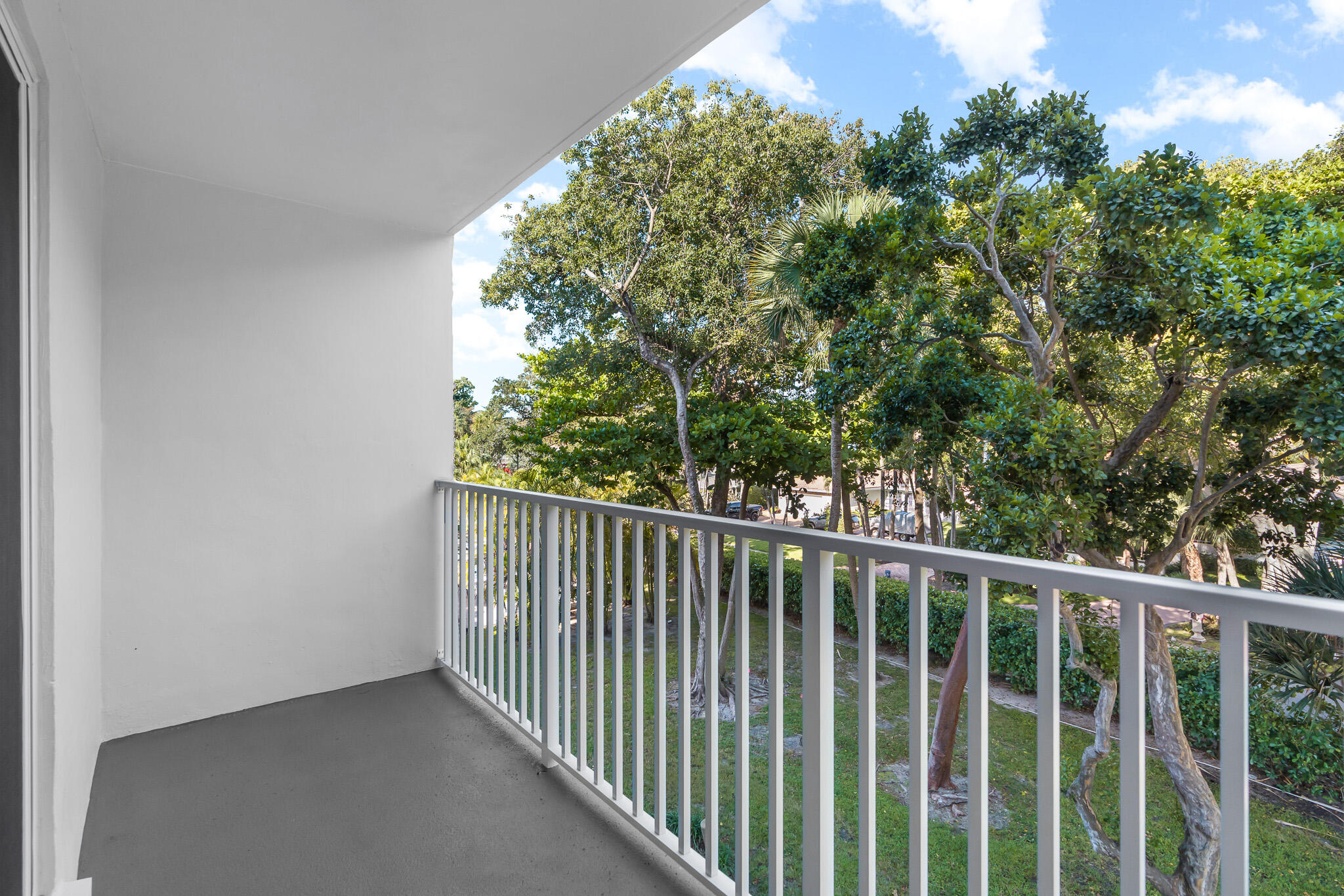 TIERRA DEL MAR CONDO - Residential Lease