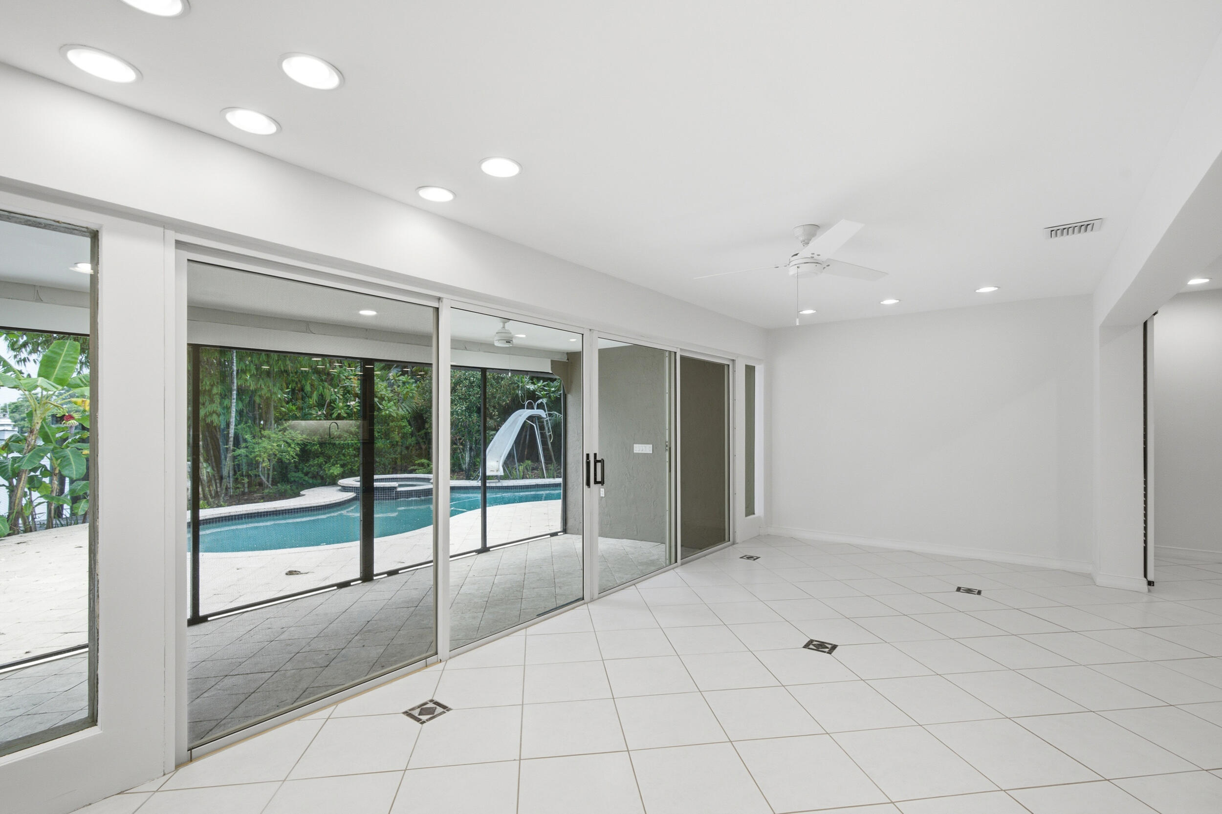 FLAMINGO PARK SEC - Residential