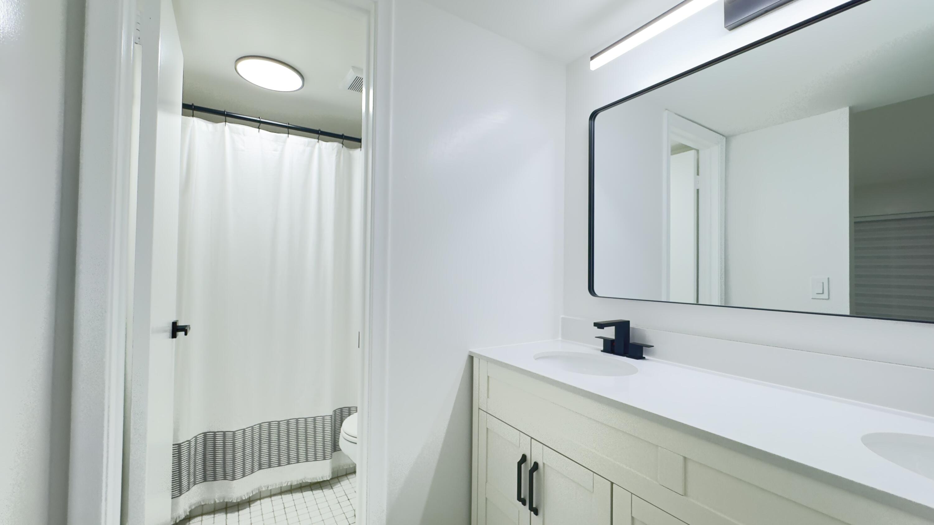 QUATRAINE CONDO I PH I - Residential