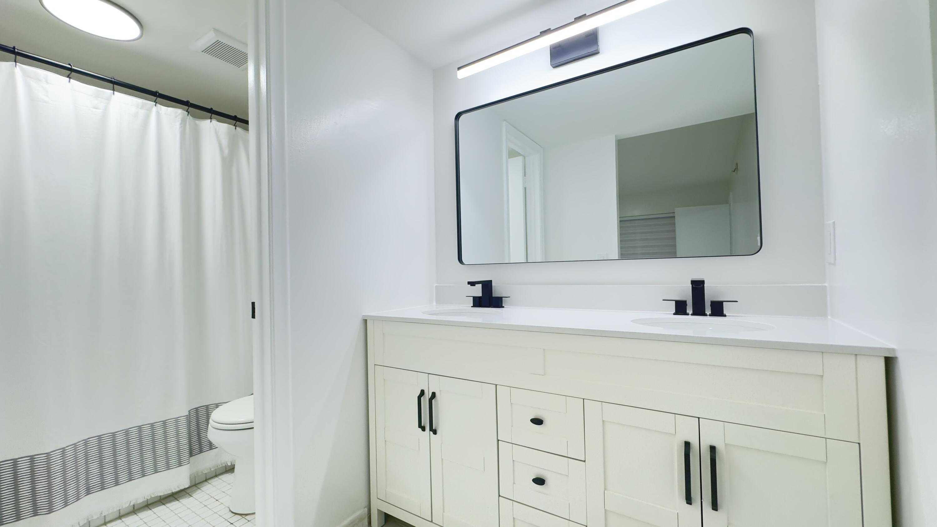 QUATRAINE CONDO I PH I - Residential