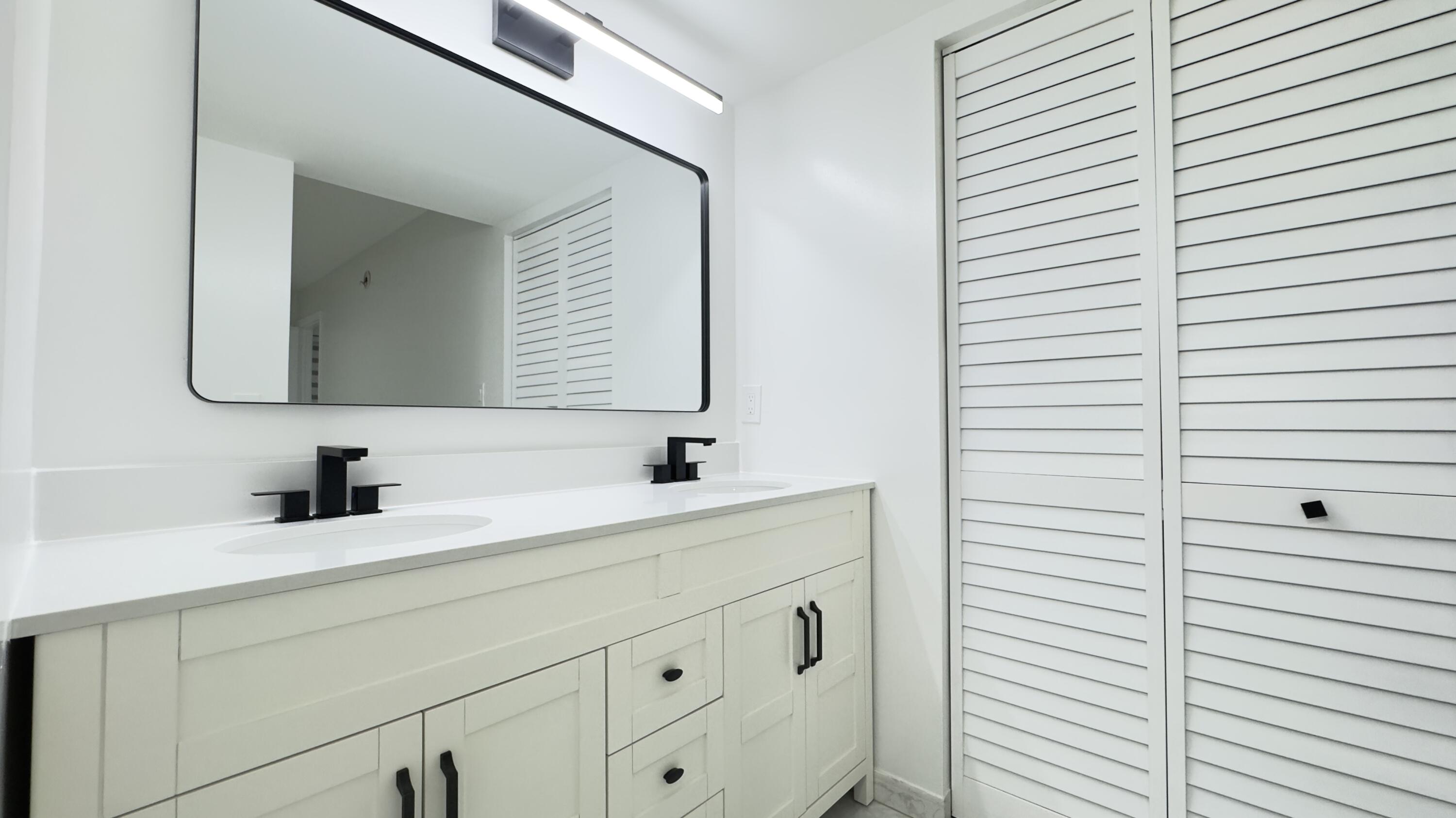 QUATRAINE CONDO I PH I - Residential