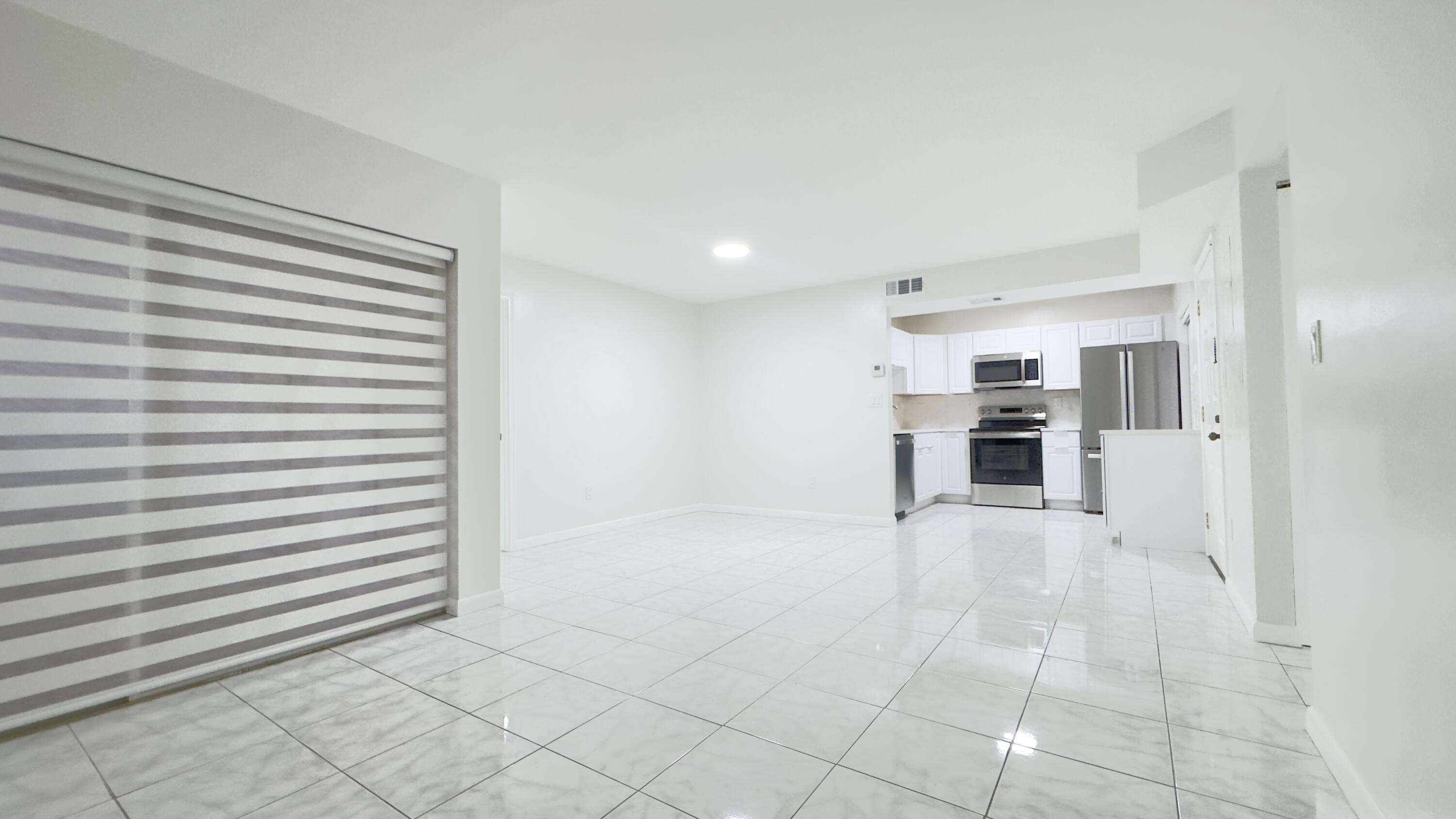 QUATRAINE CONDO I PH I - Residential