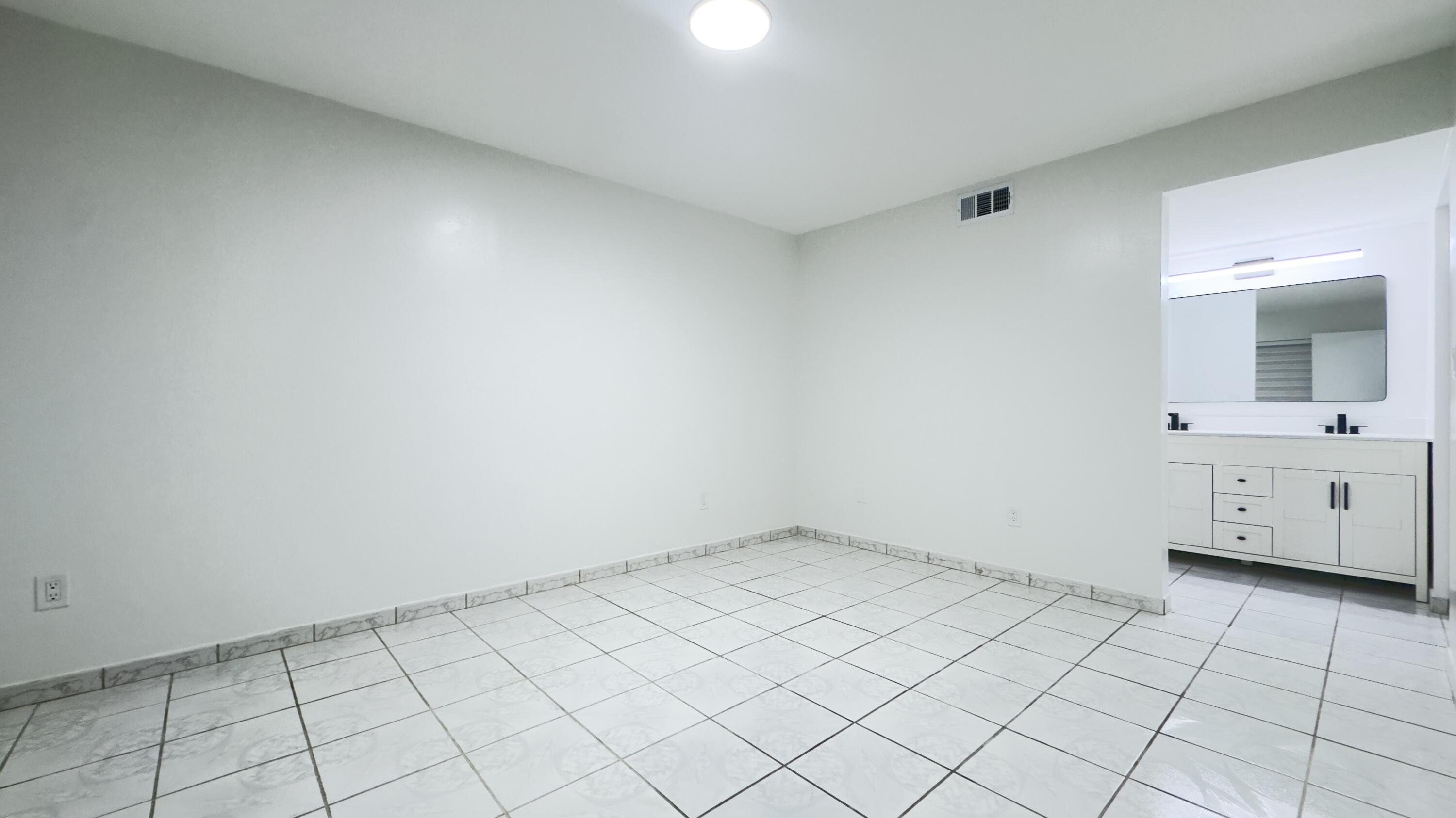 QUATRAINE CONDO I PH I - Residential