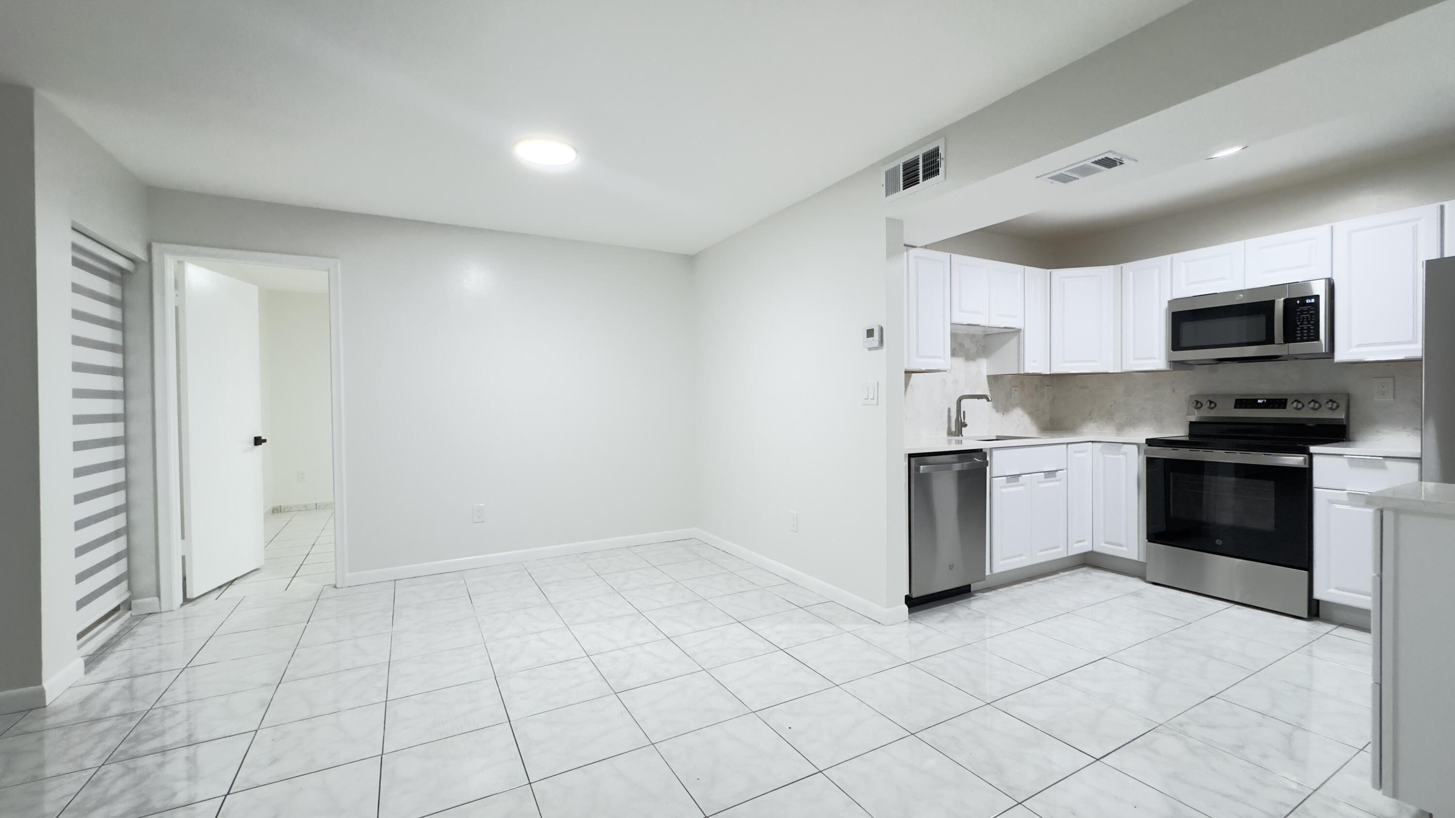 QUATRAINE CONDO I PH I - Residential
