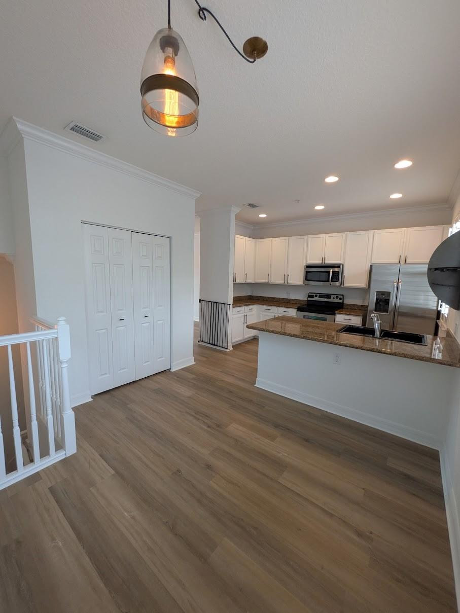 DELRAY SEBASTIAN - Residential Lease