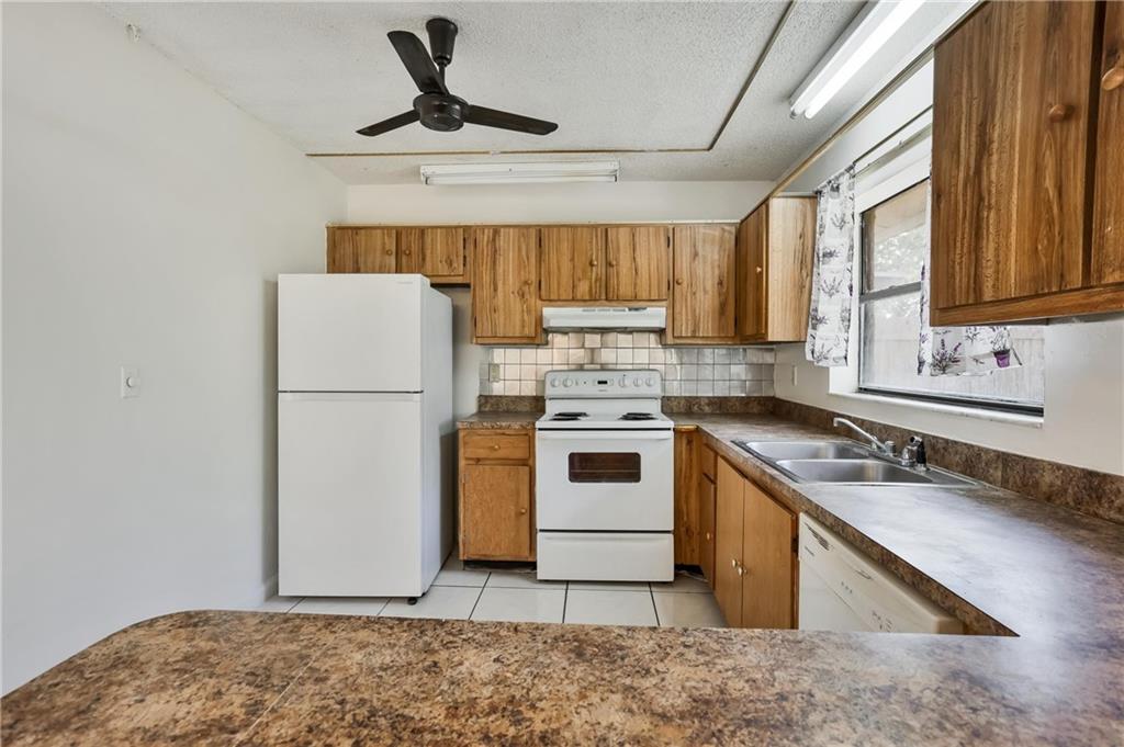 NORTH LAUDERDALE VILLAGE - Residential