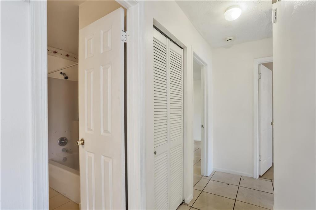 NORTH LAUDERDALE VILLAGE - Residential