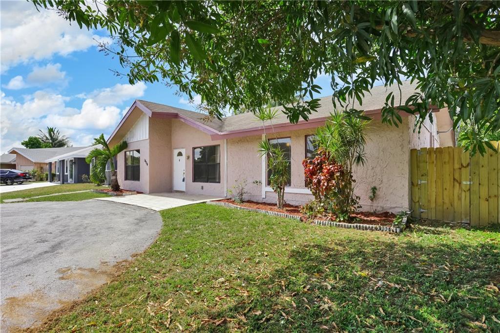 NORTH LAUDERDALE VILLAGE - Residential