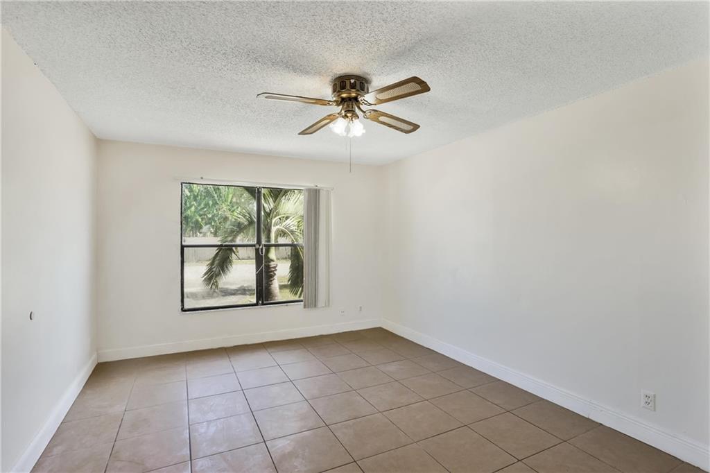NORTH LAUDERDALE VILLAGE - Residential