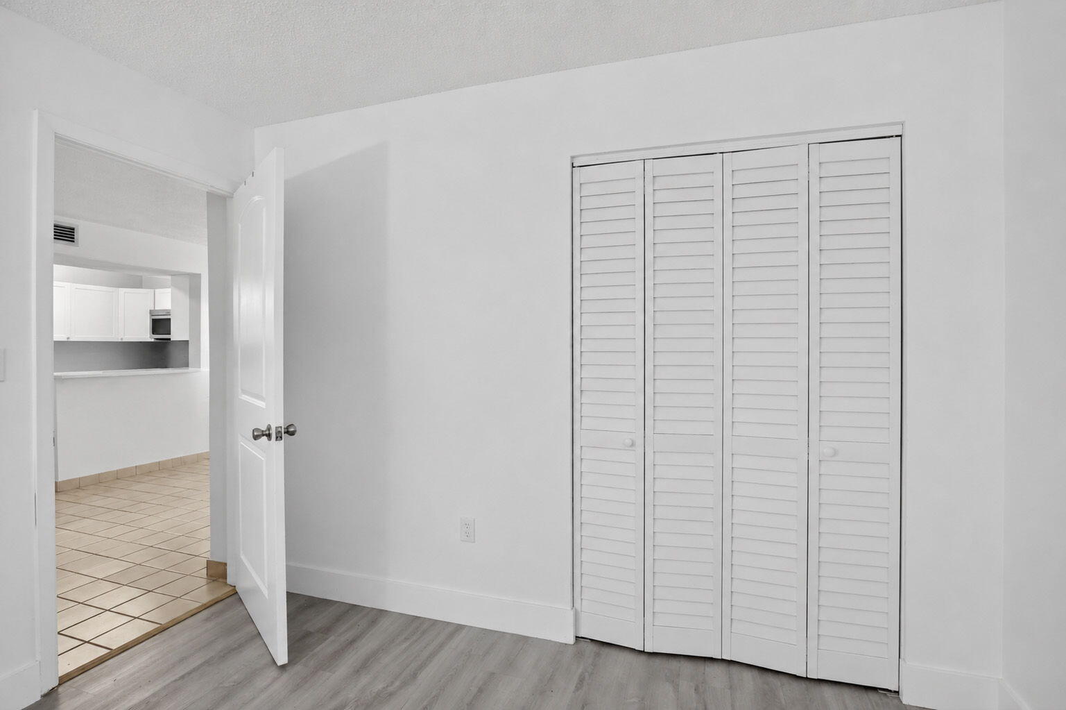 PALMS OF PEMBROKE CONDO - Residential
