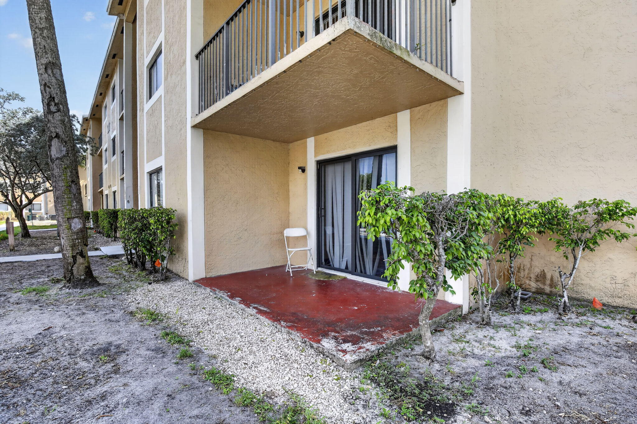 PALMS OF PEMBROKE CONDO - Residential