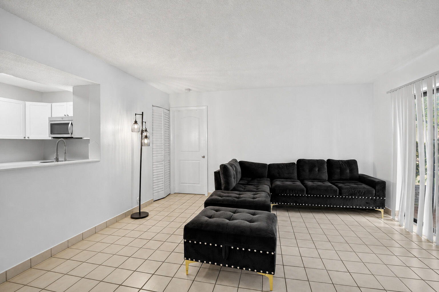 PALMS OF PEMBROKE CONDO - Residential