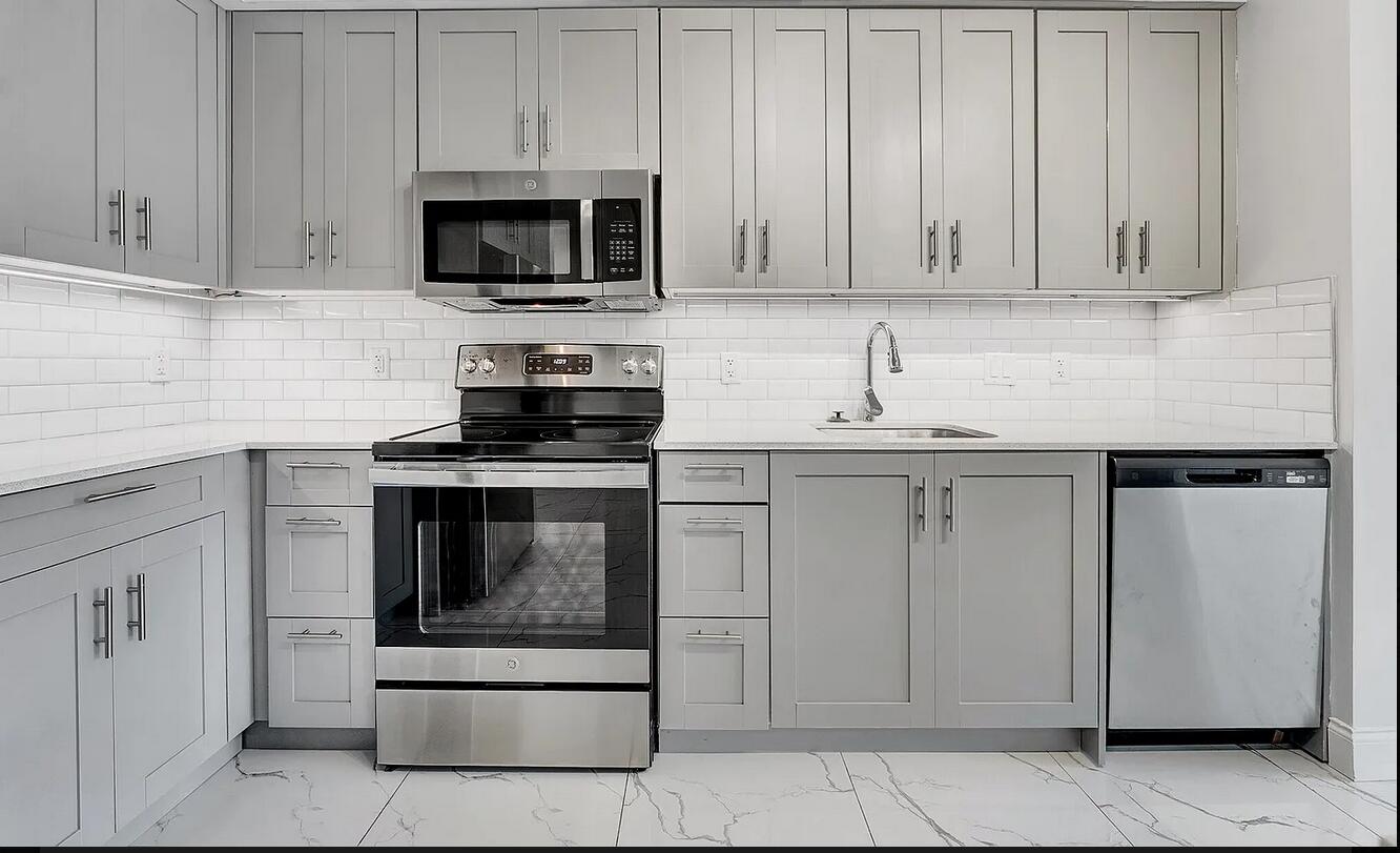 HIDDEN VALLEY SEC 1 - Residential Lease