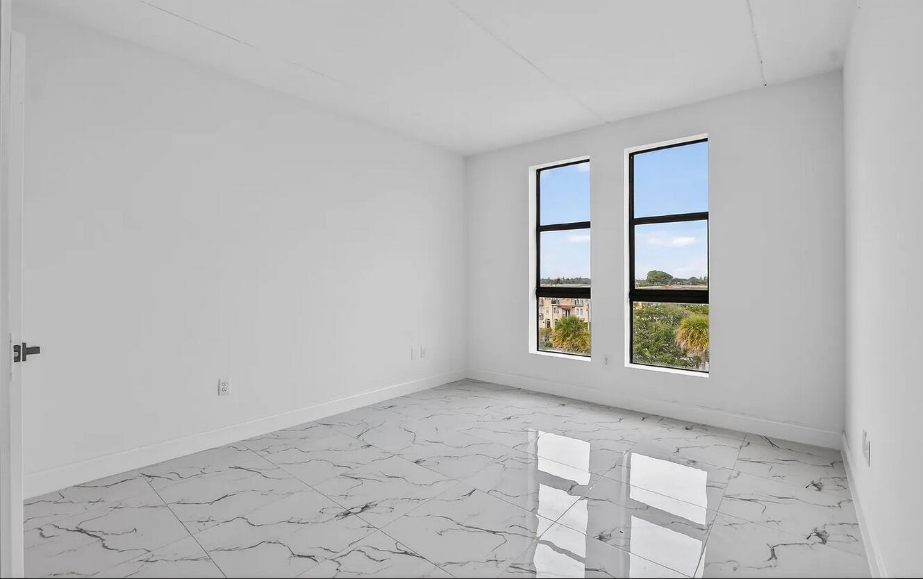 HIDDEN VALLEY SEC 1 - Residential Lease