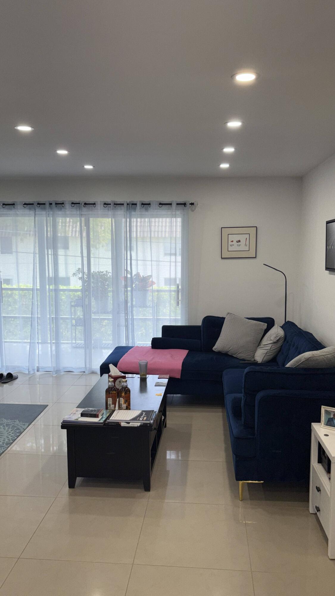 PALM ROYAL APTS INC CONDO - Residential