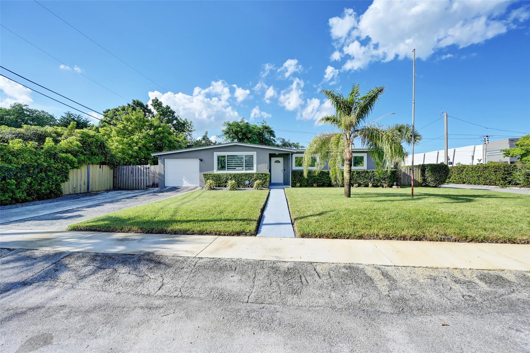 PLANTATION SUNRISE HEIGHTS - Residential