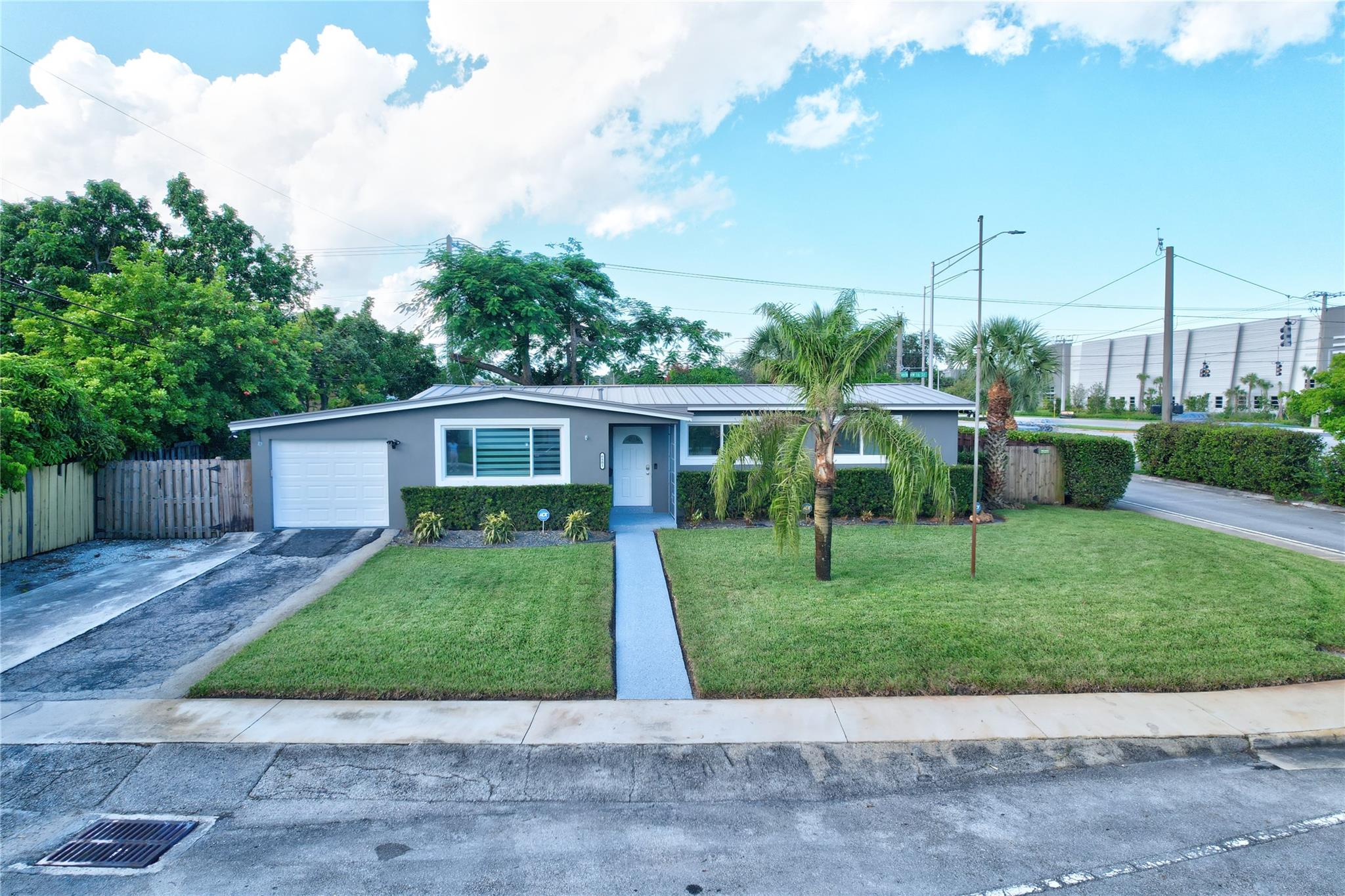 PLANTATION SUNRISE HEIGHTS - Residential