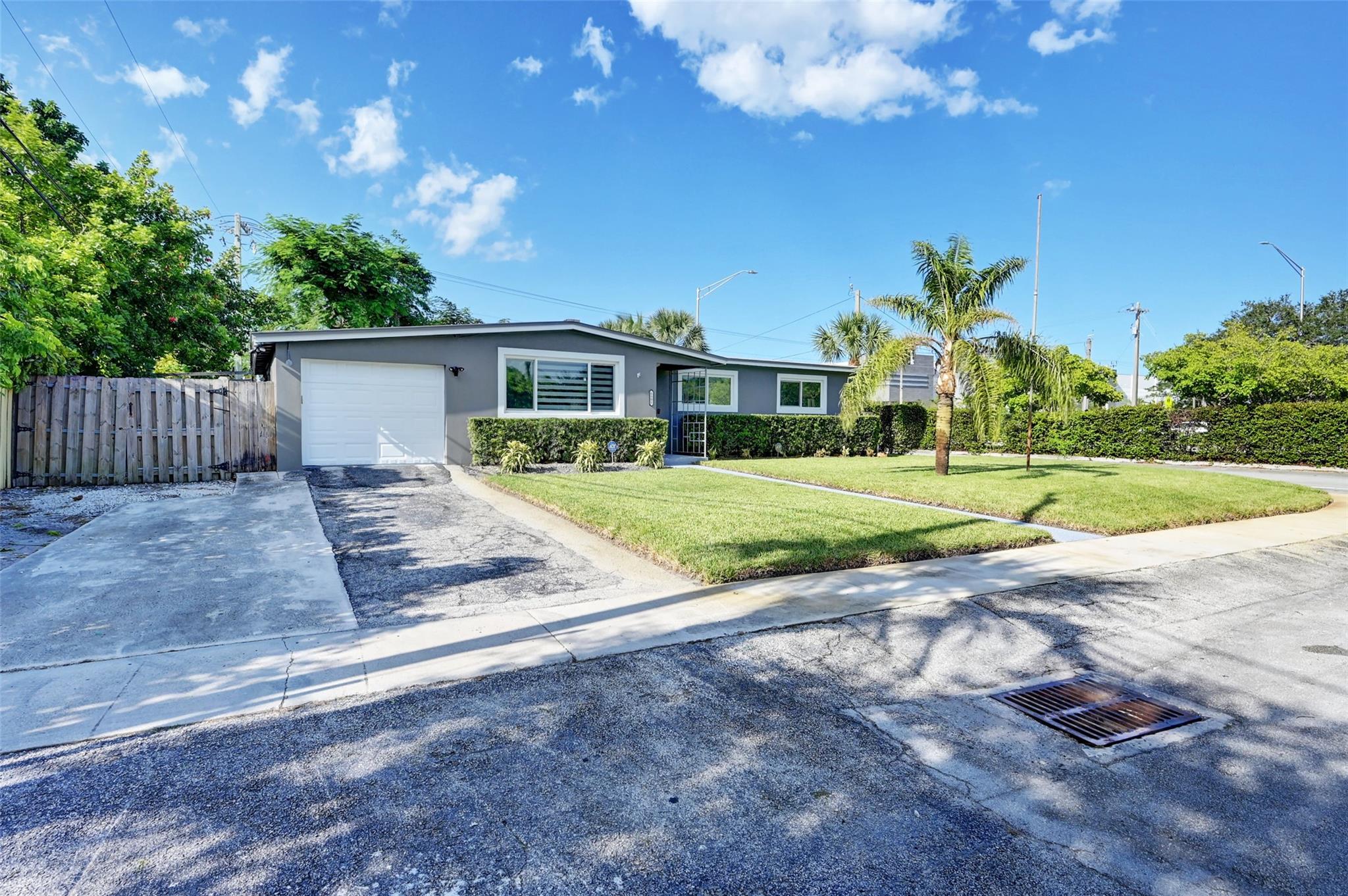 PLANTATION SUNRISE HEIGHTS - Residential