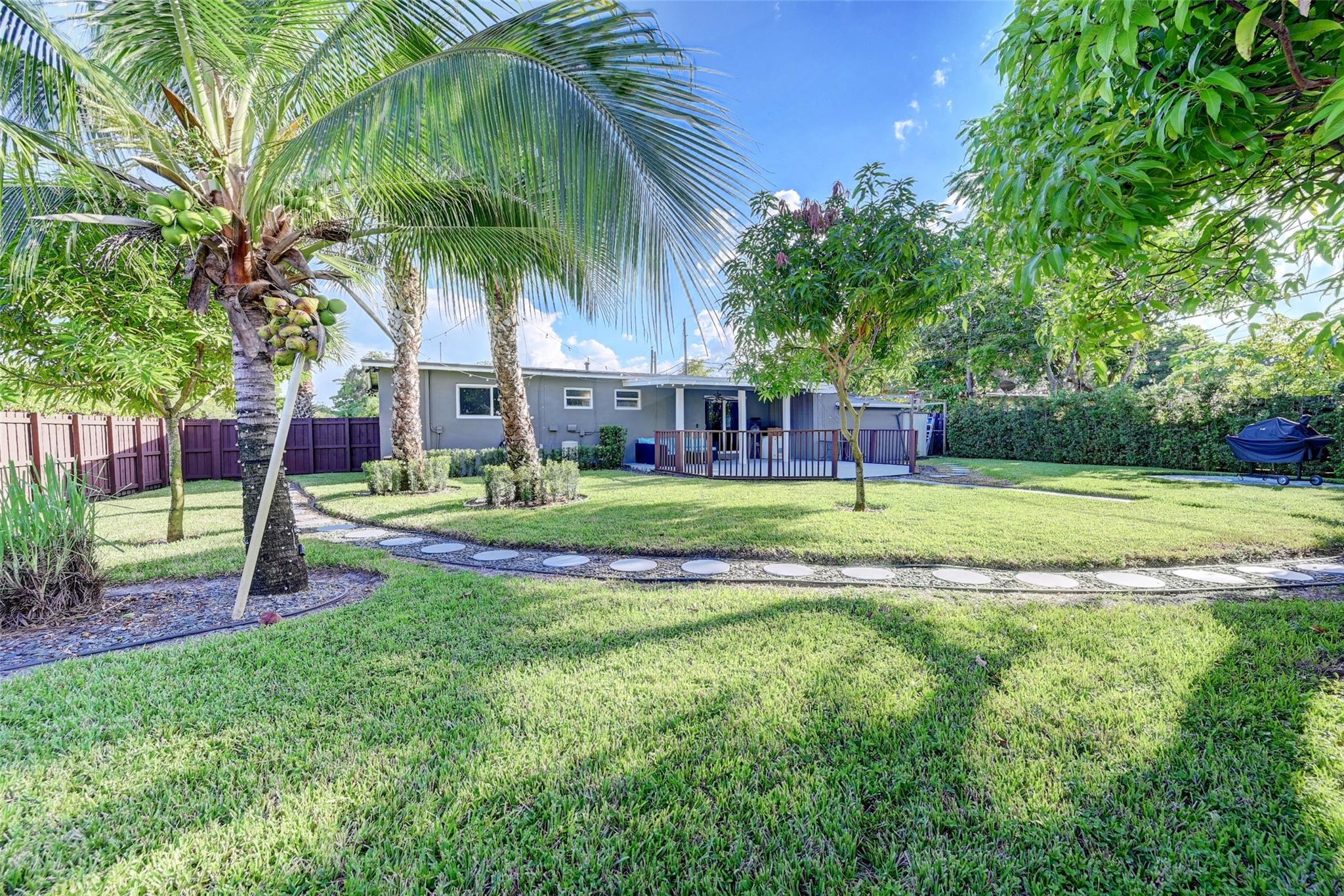 PLANTATION SUNRISE HEIGHTS - Residential