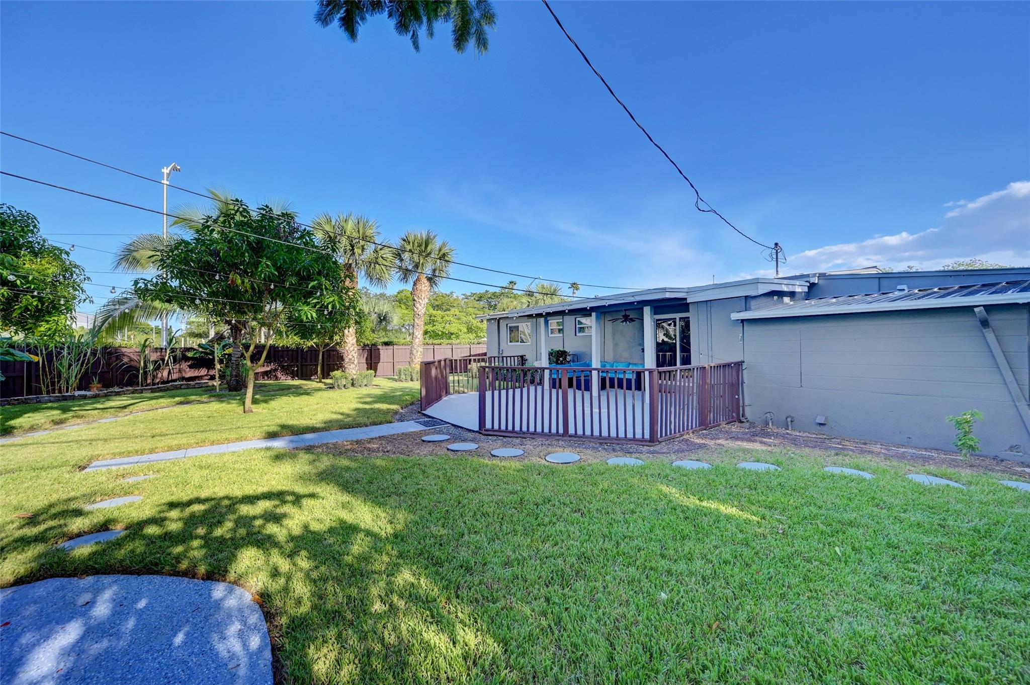 PLANTATION SUNRISE HEIGHTS - Residential