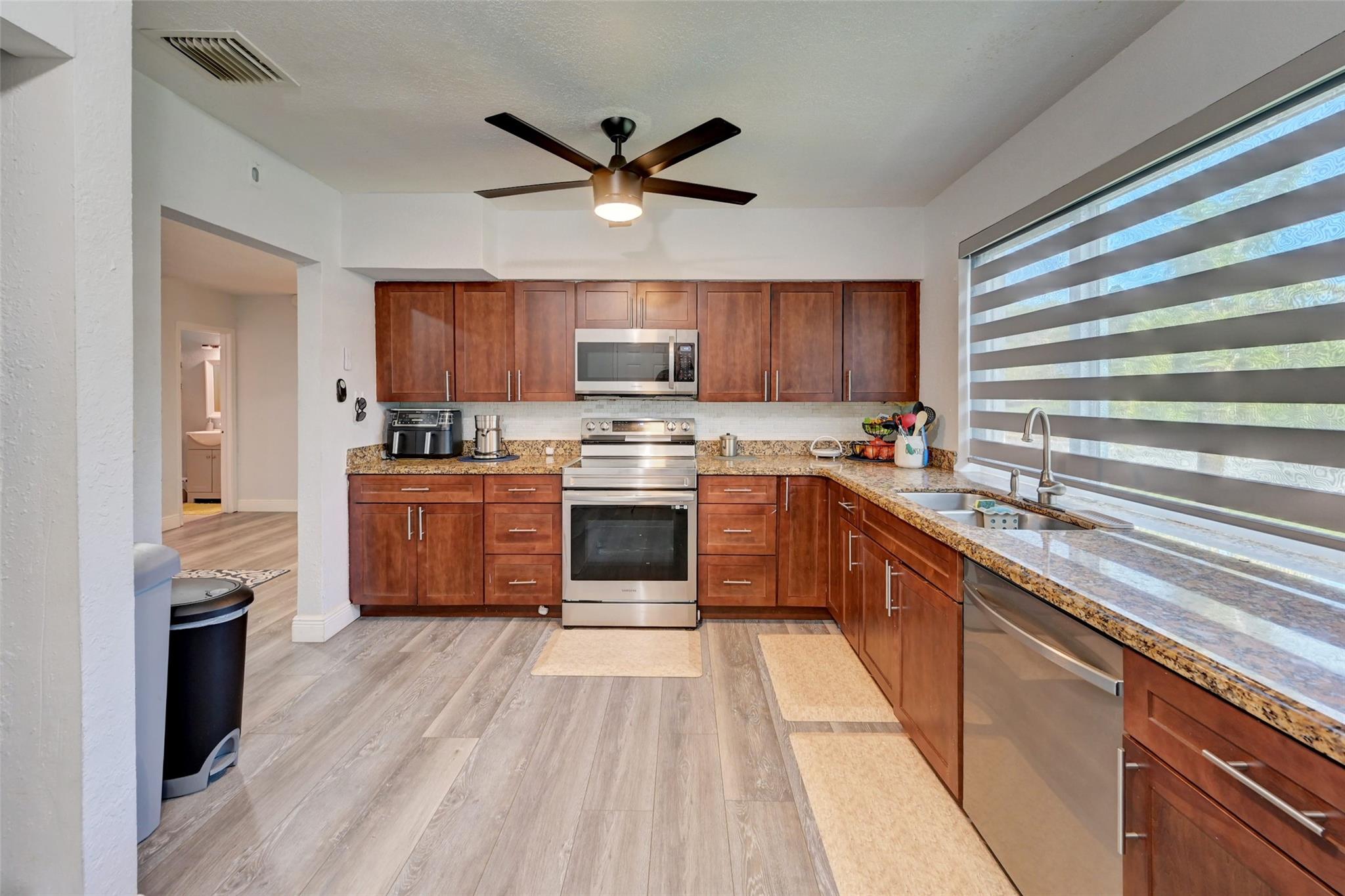 PLANTATION SUNRISE HEIGHTS - Residential