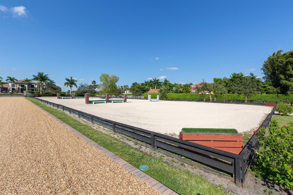 SOUTHFIELDS WELLINGTON COUNTRY - Residential