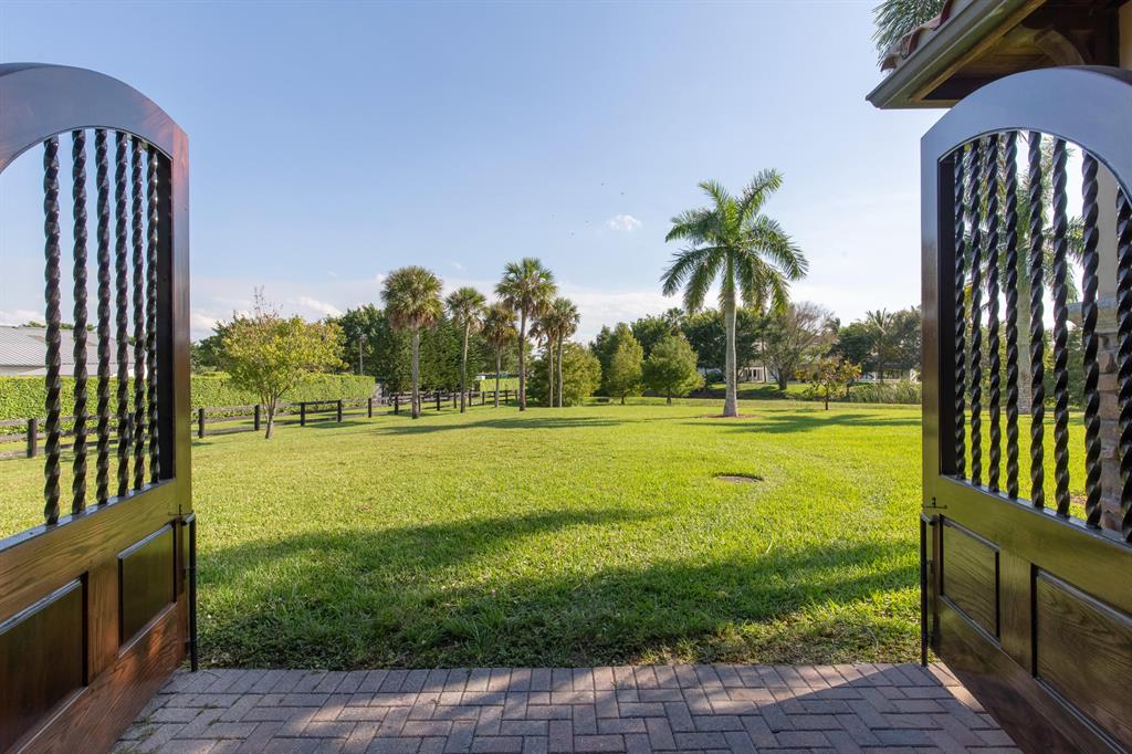 SOUTHFIELDS WELLINGTON COUNTRY - Residential