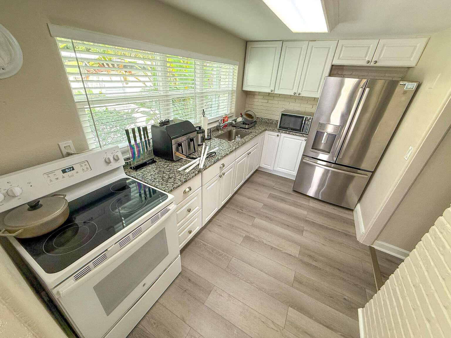 LAKE WORTH TOWN OF - Residential Income