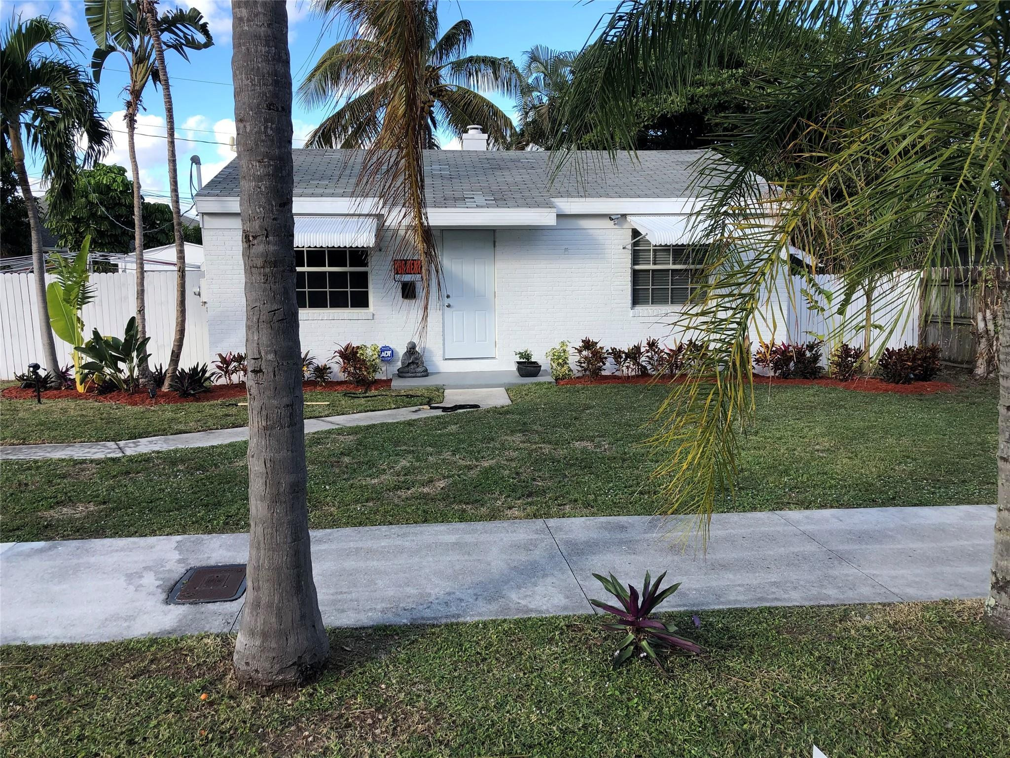 Outstanding Development Opportunity on an Essentially Double Lot (11,805 SFT). This prime property is zoned SF14 — Single Family High Density (74 - West Palm Beach) and comes with no historic restrictions. Ideally located just 5 minutes from the vibrant downtown area and the Intracoastal Waterway, this site offers unmatched convenience. 5 minutes to Palm Beach International Airport (PBI) and I-95 for easy travel. Close proximity to West Palm Beach's rich culture, dining scene, and entertainment hubs. Near the Kravis Center for performing arts, the Convention Center, and the Norton Museum. This is a rare chance to develop in a highly desirable area with excellent access to everything West Palm Beach has to offer.