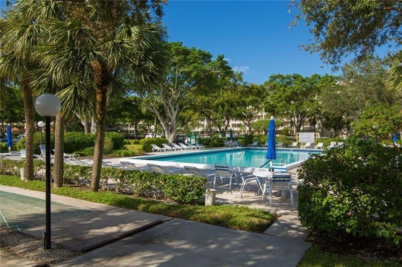 Palm Aire - Residential