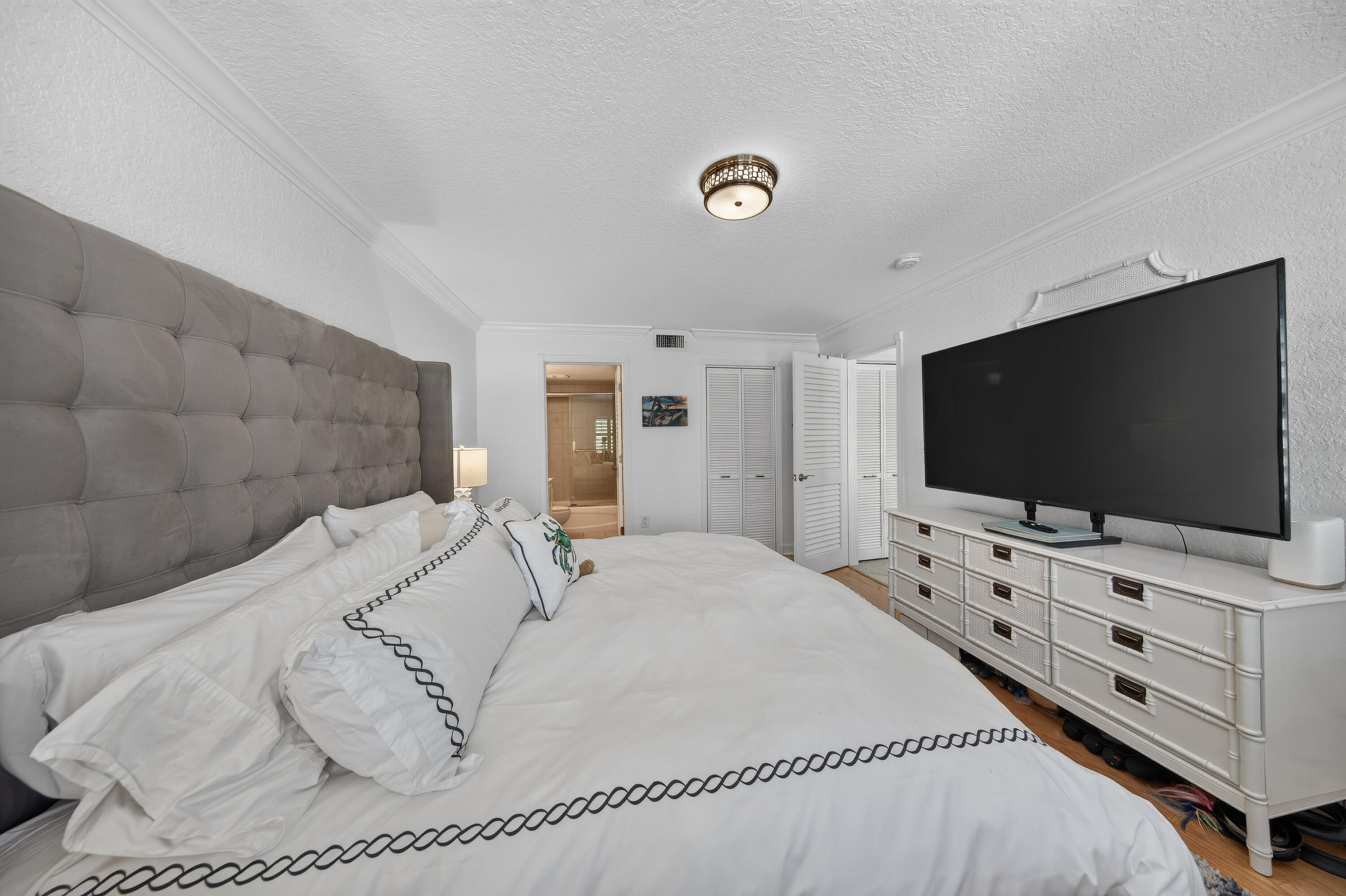 PINE CREST VILLAGE II AT - Residential
