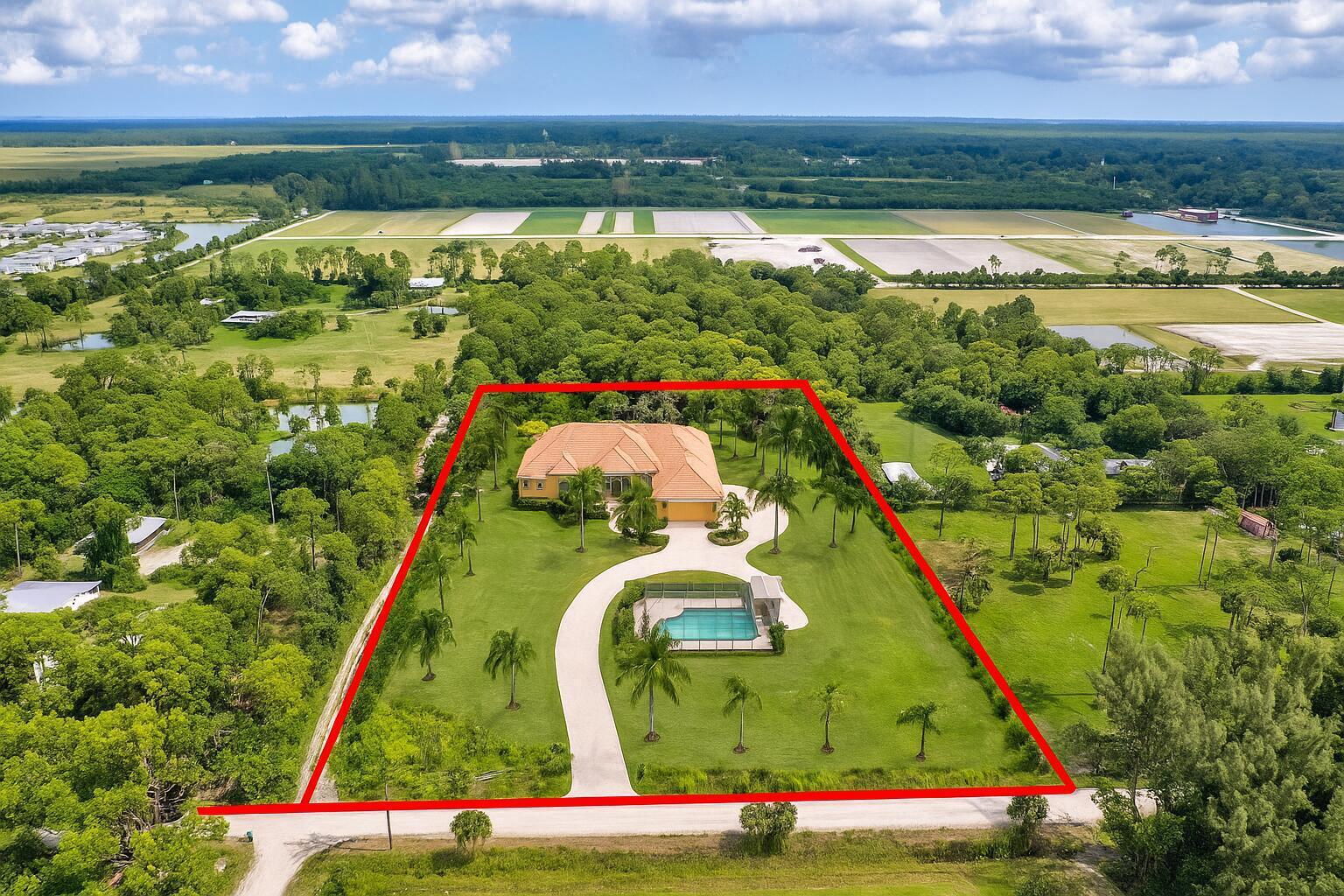 LOXAHATCHEE GROVES - Land