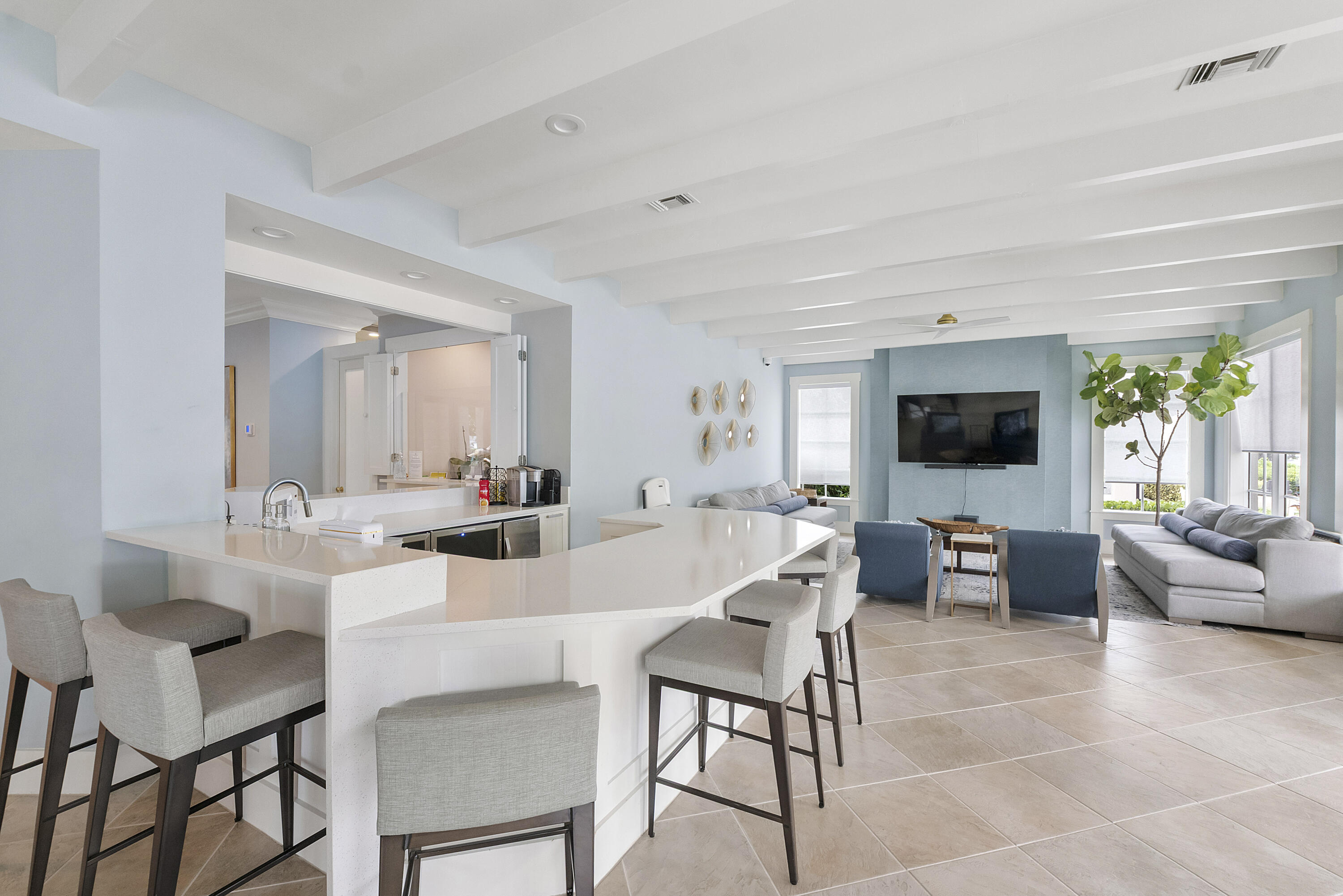 HIGHLAND BEACH CLUB CONDO - Residential