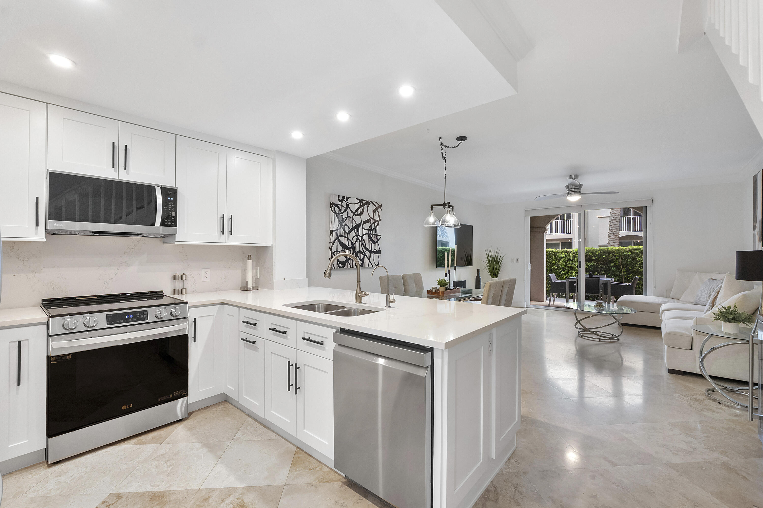 HIGHLAND BEACH CLUB CONDO - Residential