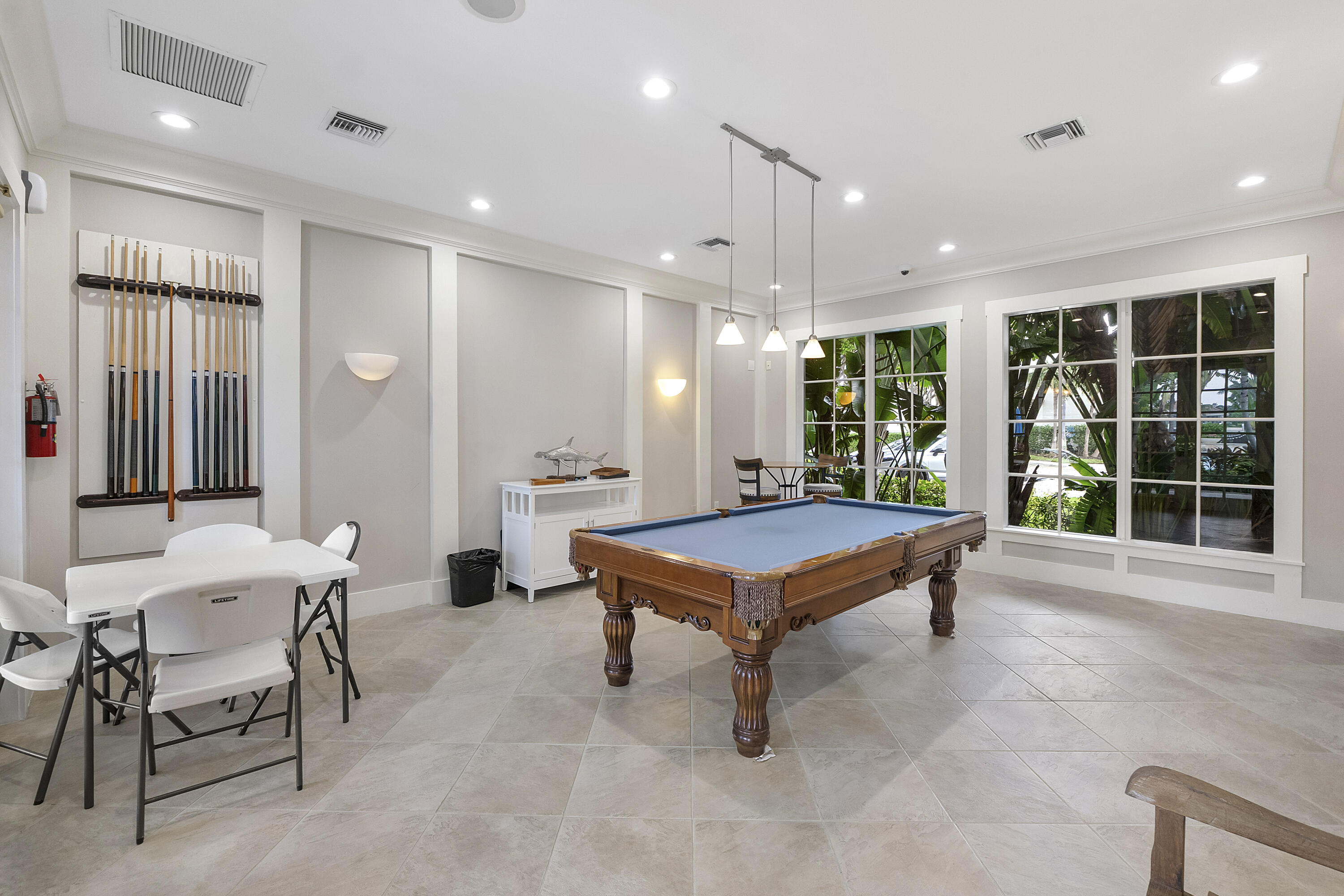 HIGHLAND BEACH CLUB CONDO - Residential