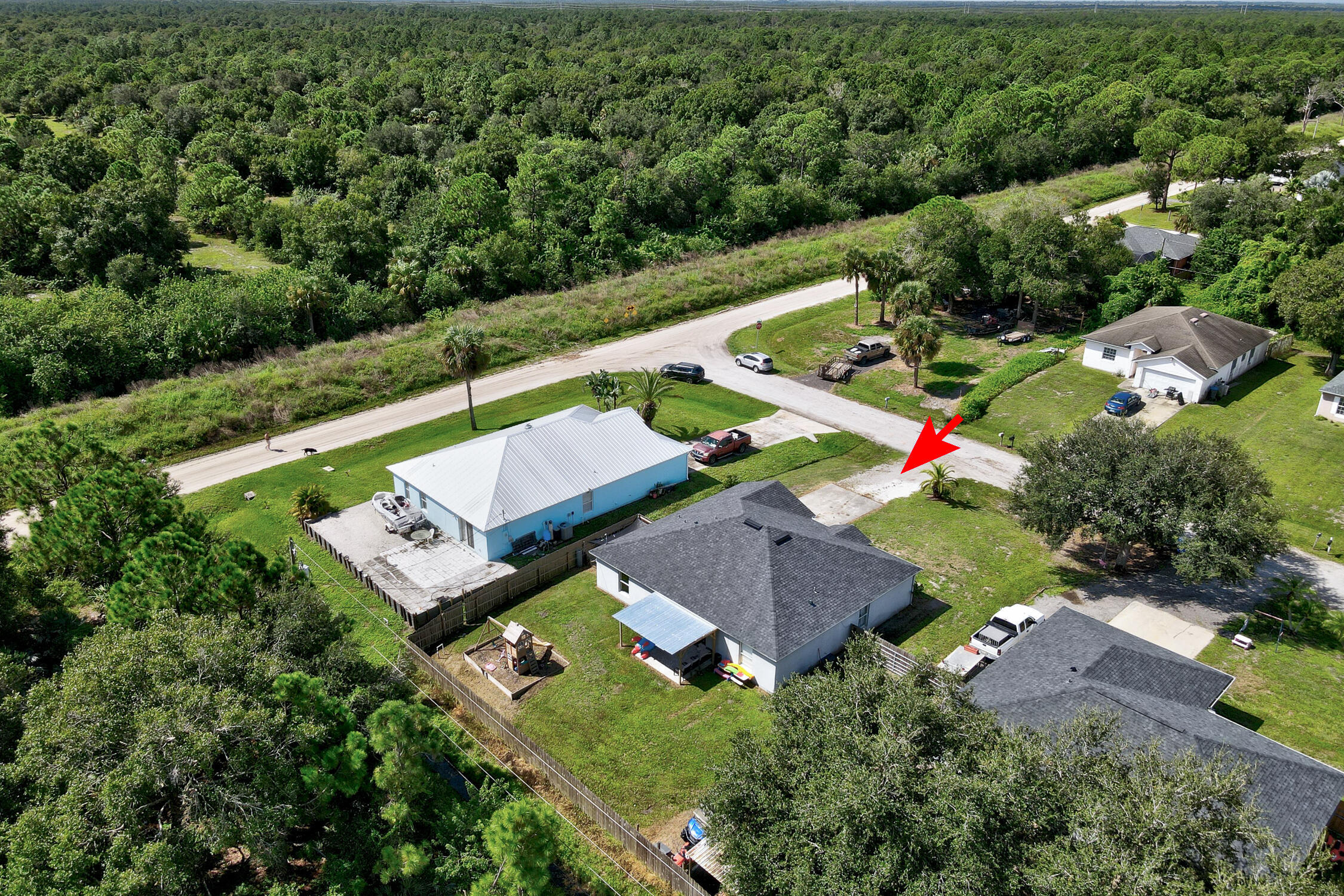 VERO LAKE ESTATES UNIT M - Residential