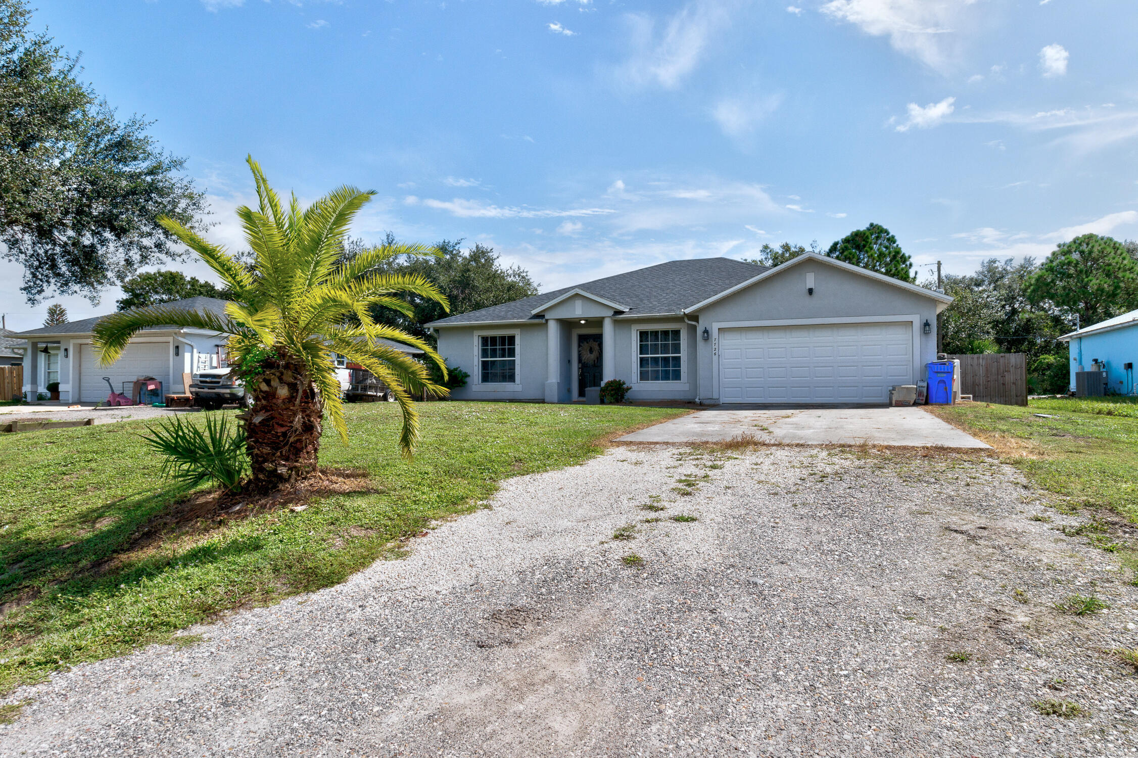 VERO LAKE ESTATES UNIT M - Residential