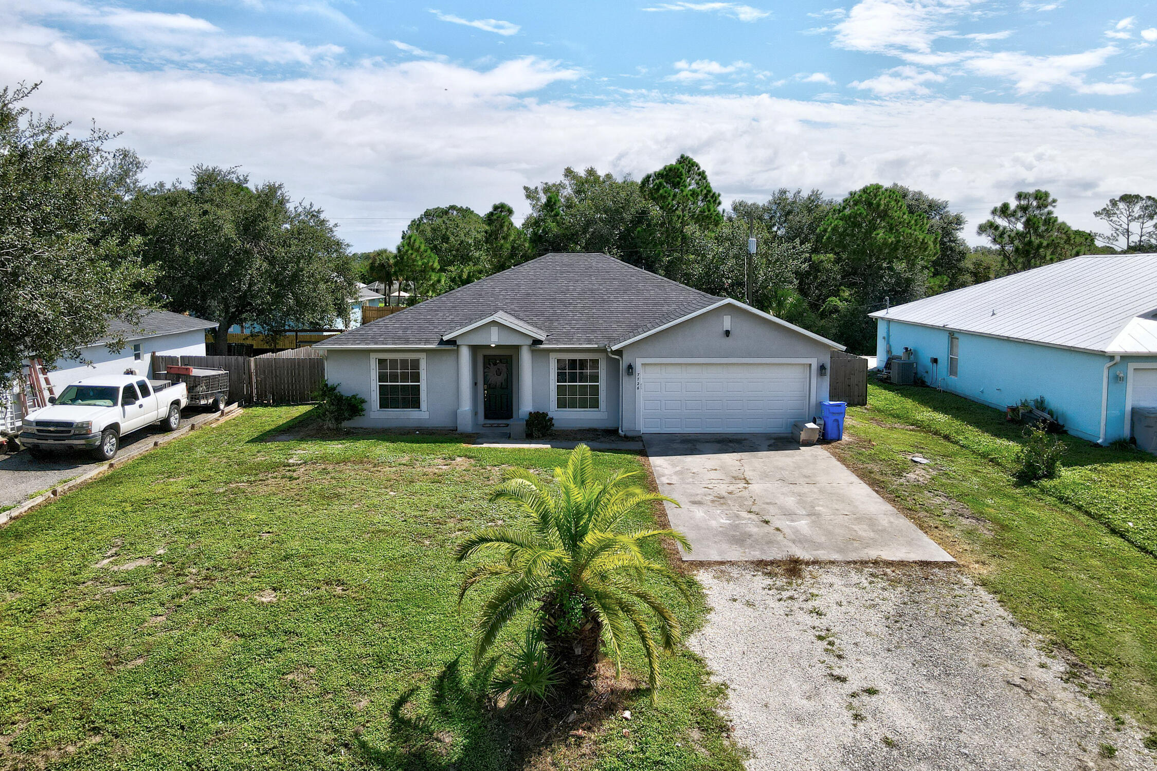 VERO LAKE ESTATES UNIT M - Residential