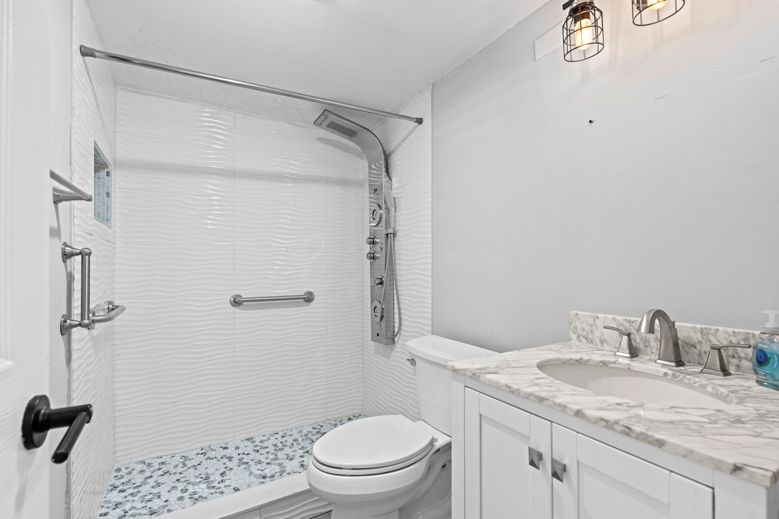 CAMDEN CONDOS - Residential